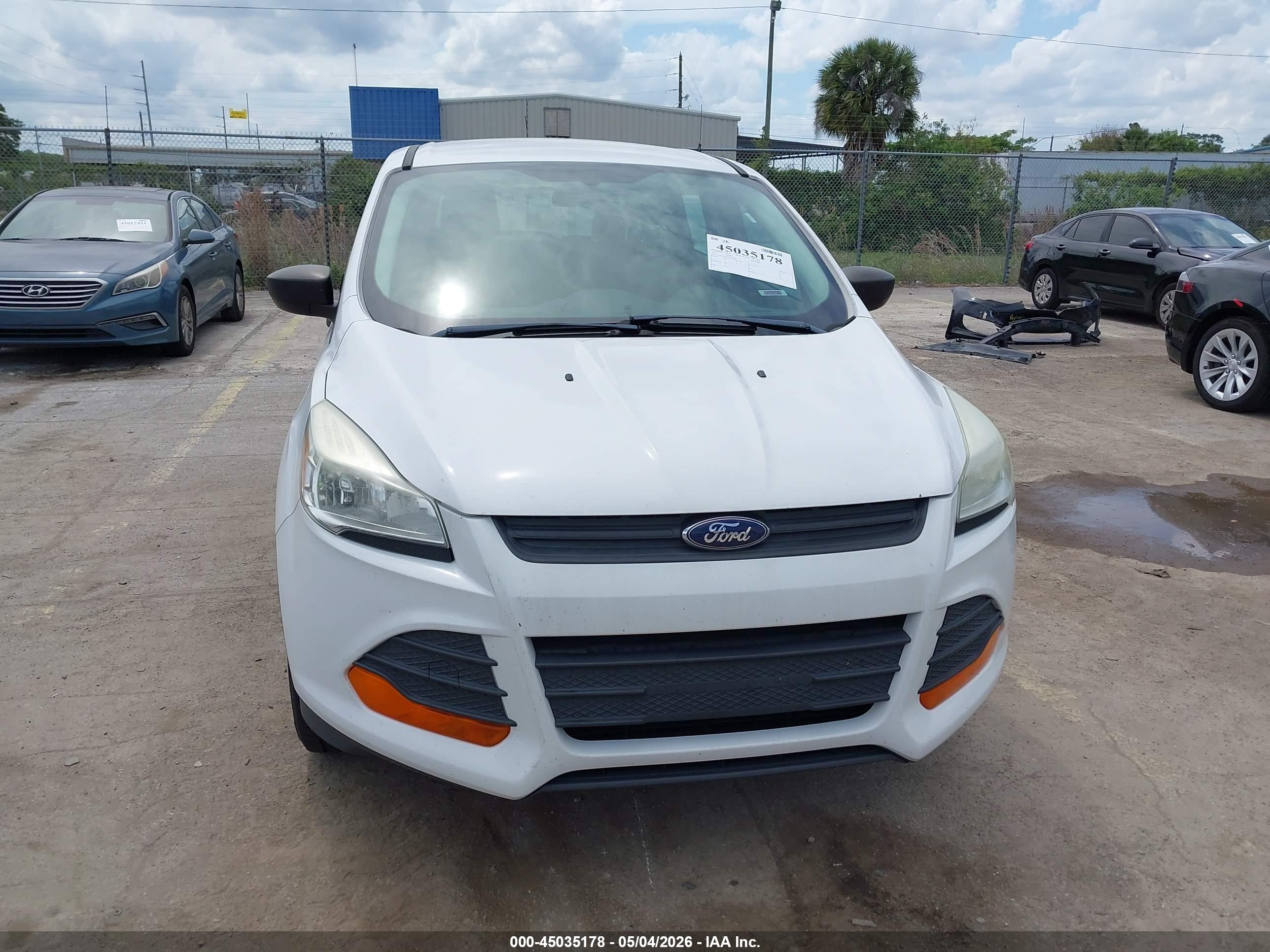FORD ESCAPE image 6