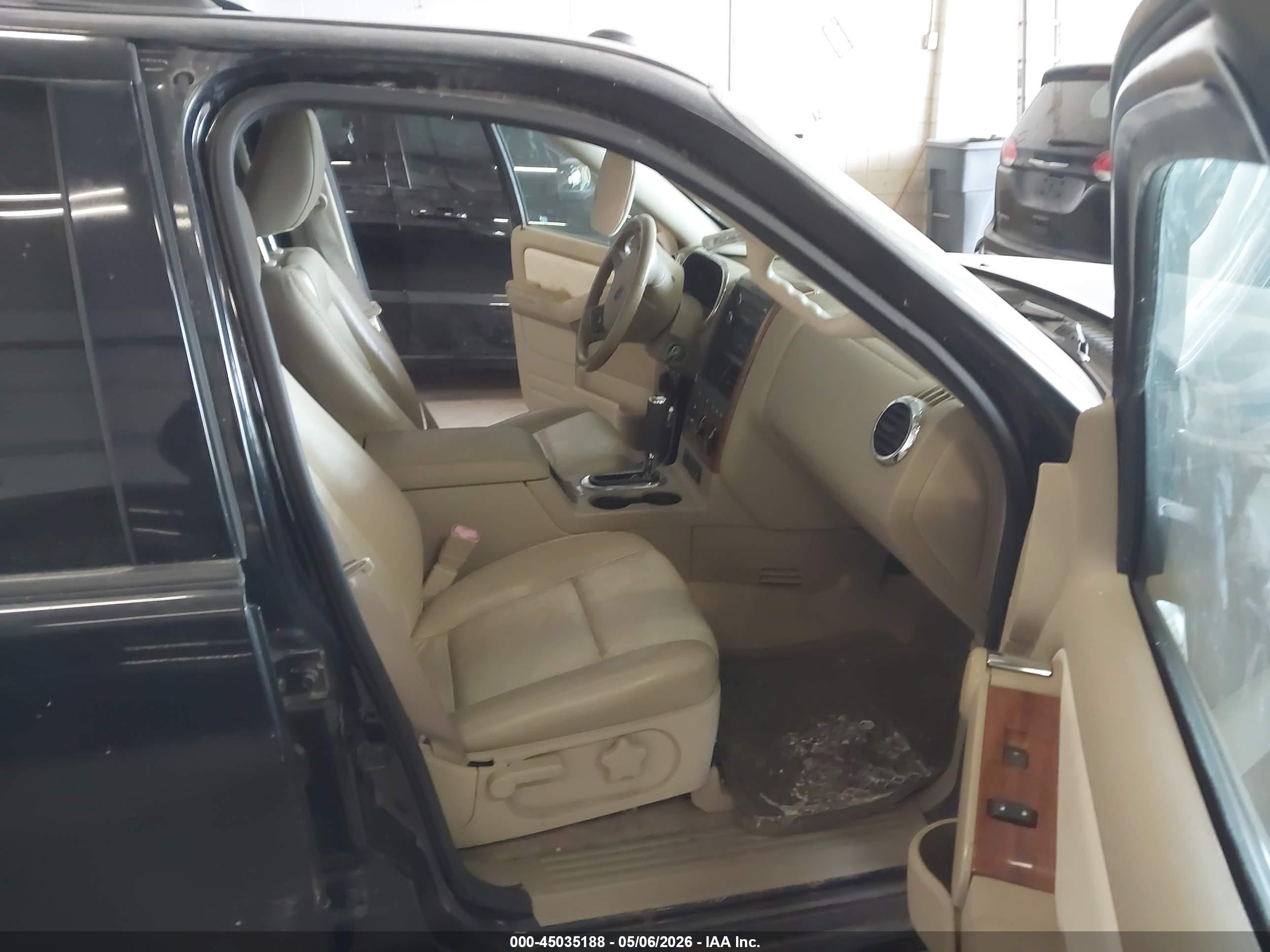 FORD EXPLORER image 5