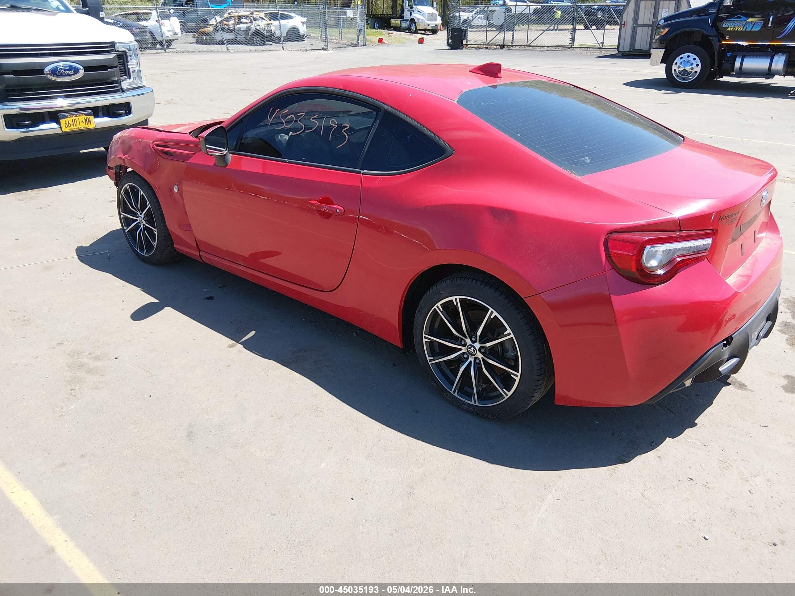 TOYOTA 86 image 3