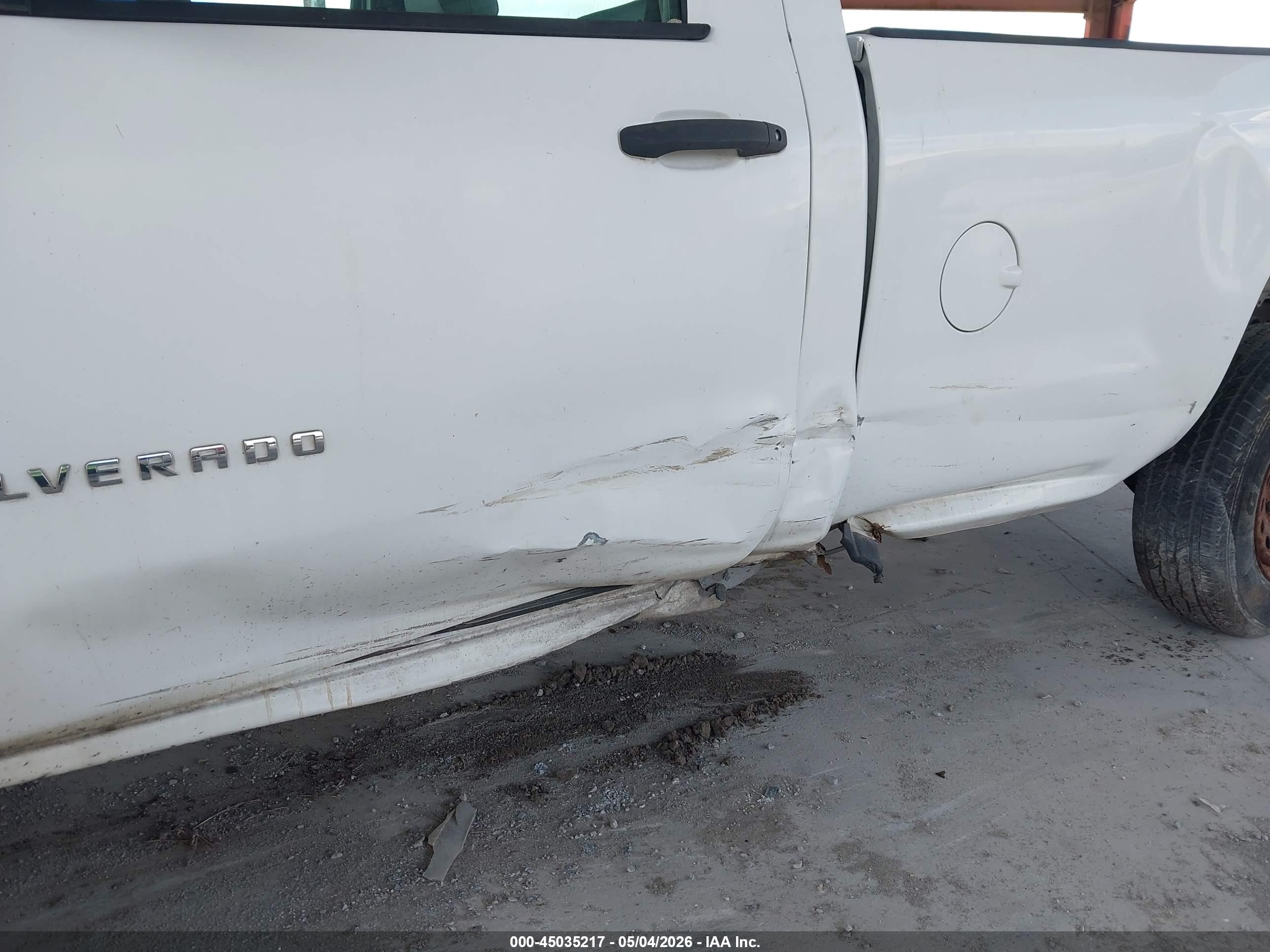 CHEVROLET SILVERADO image 6