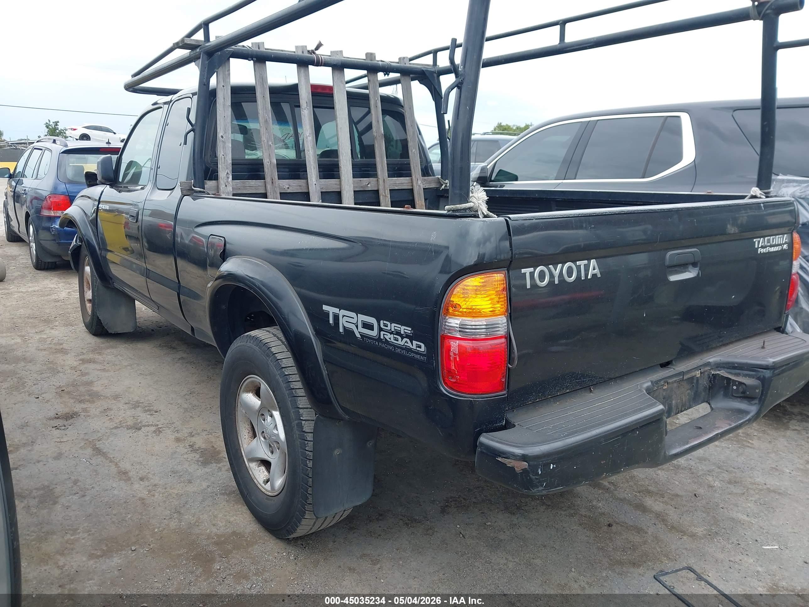 TOYOTA TACOMA image 3