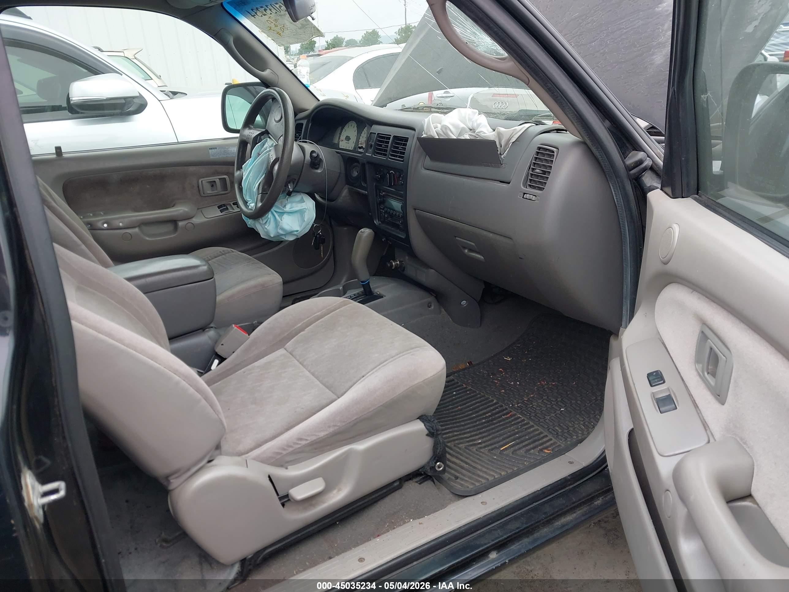 TOYOTA TACOMA image 5