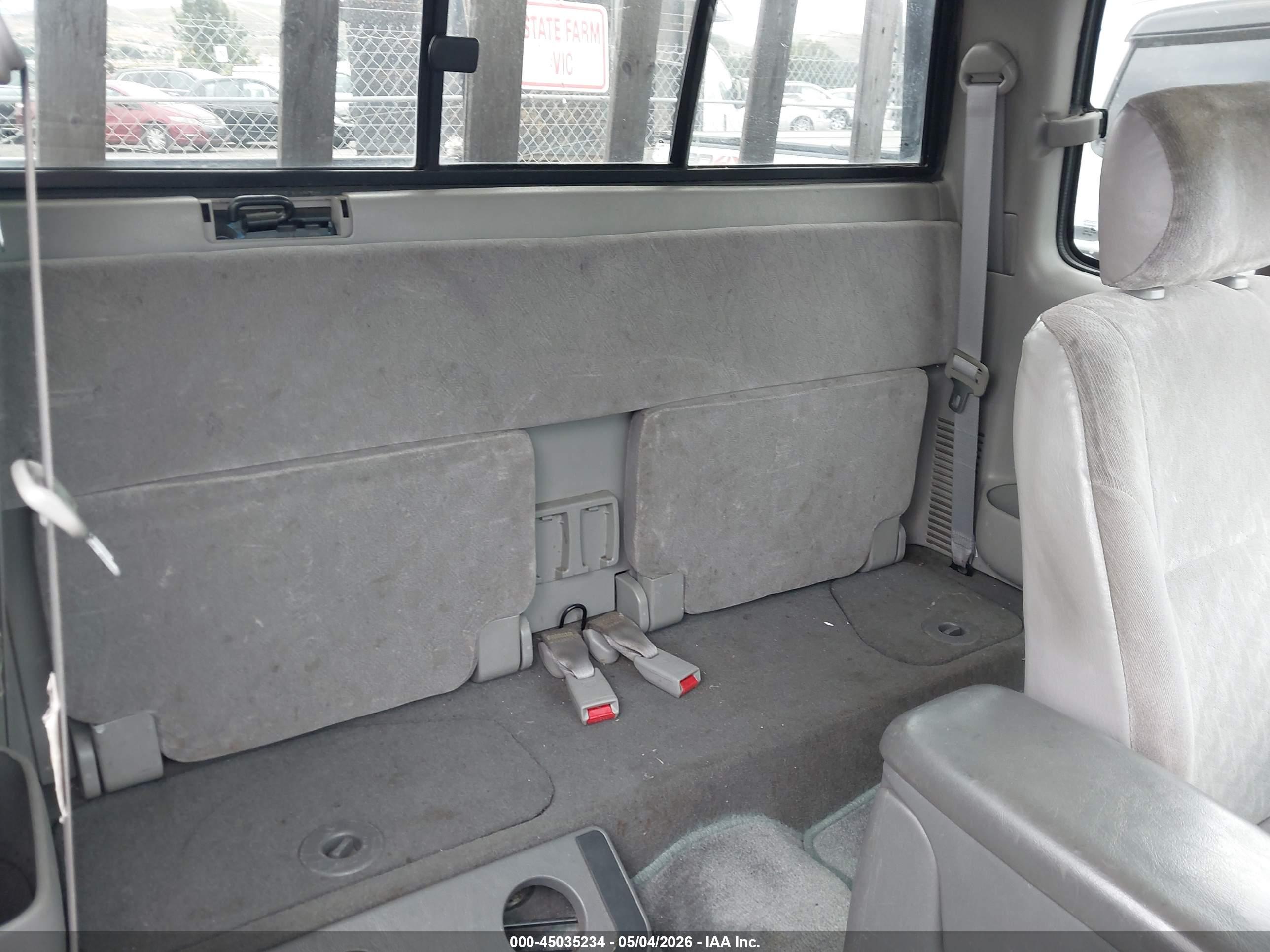 TOYOTA TACOMA image 8