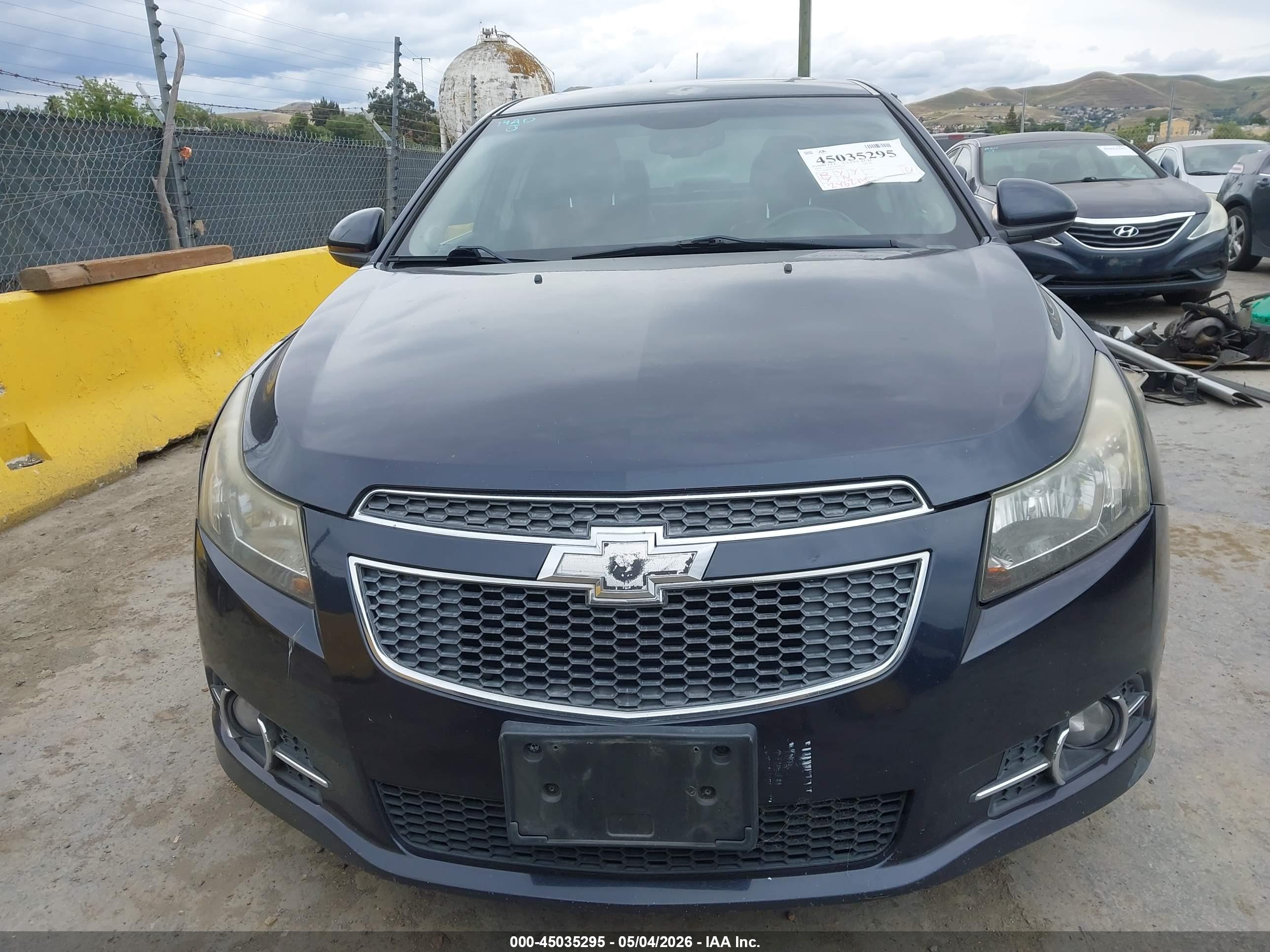 CHEVROLET CRUZE image 6