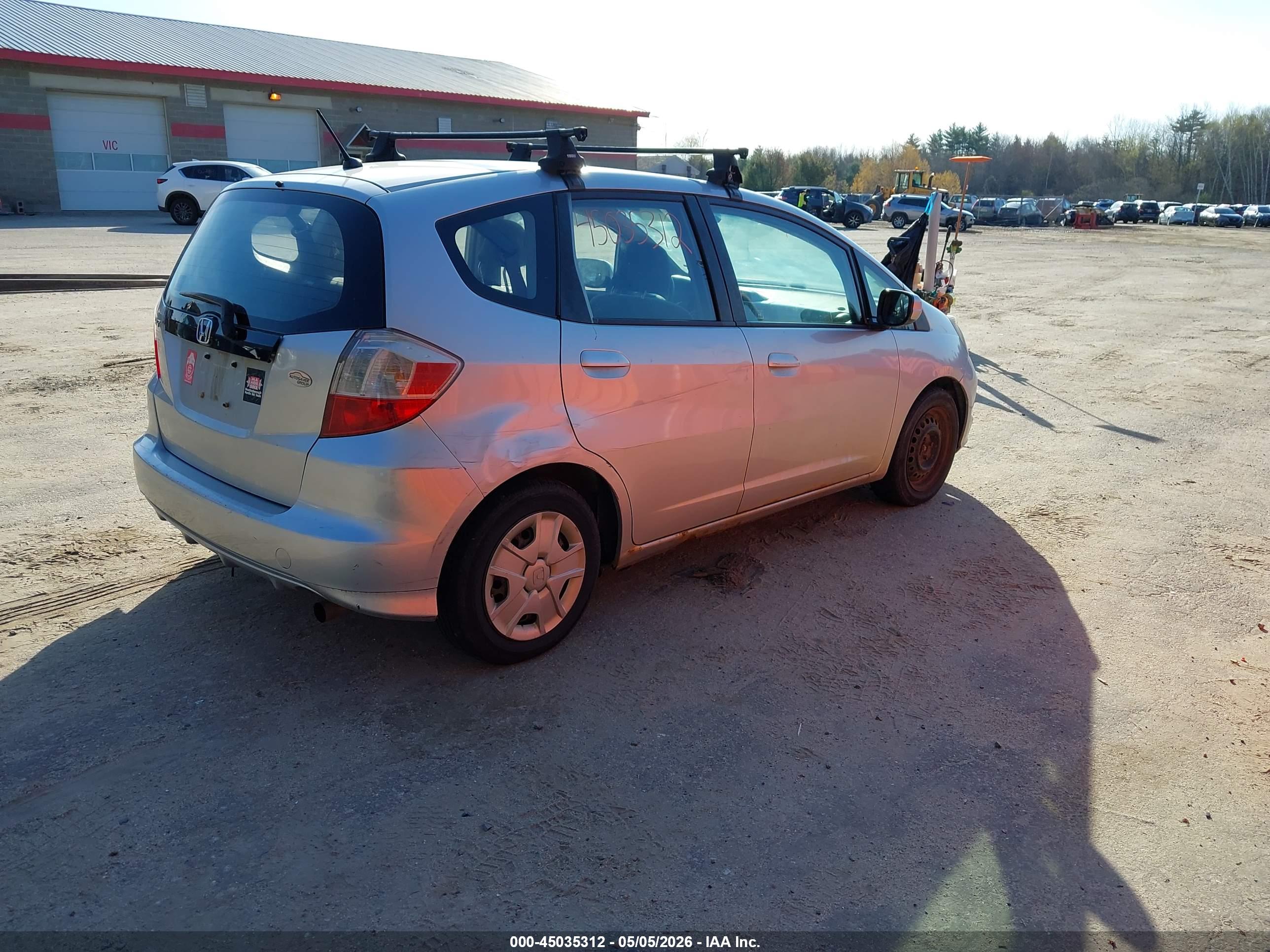 HONDA FIT image 4