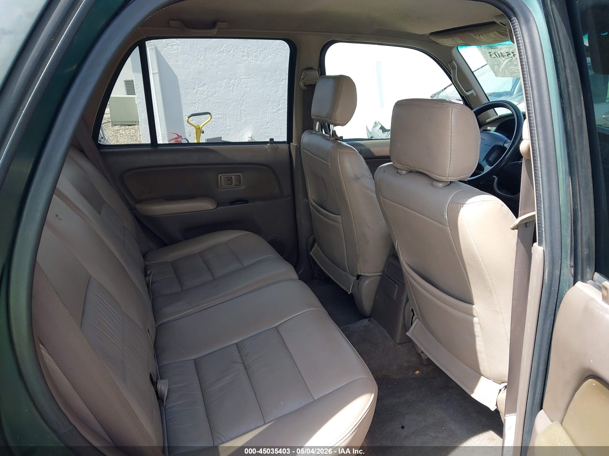 TOYOTA 4RUNNER image 8