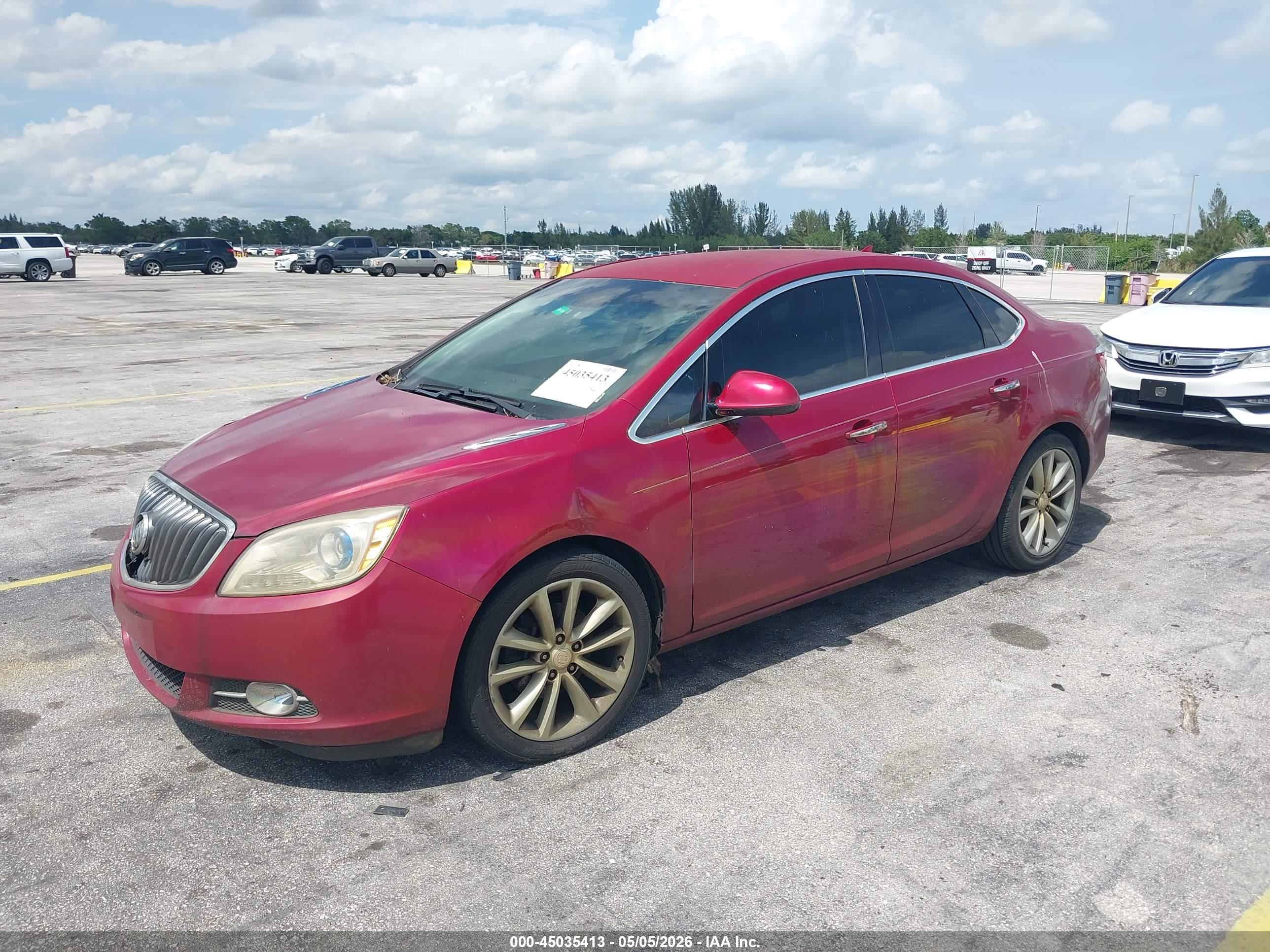 BUICK VERANO image 2