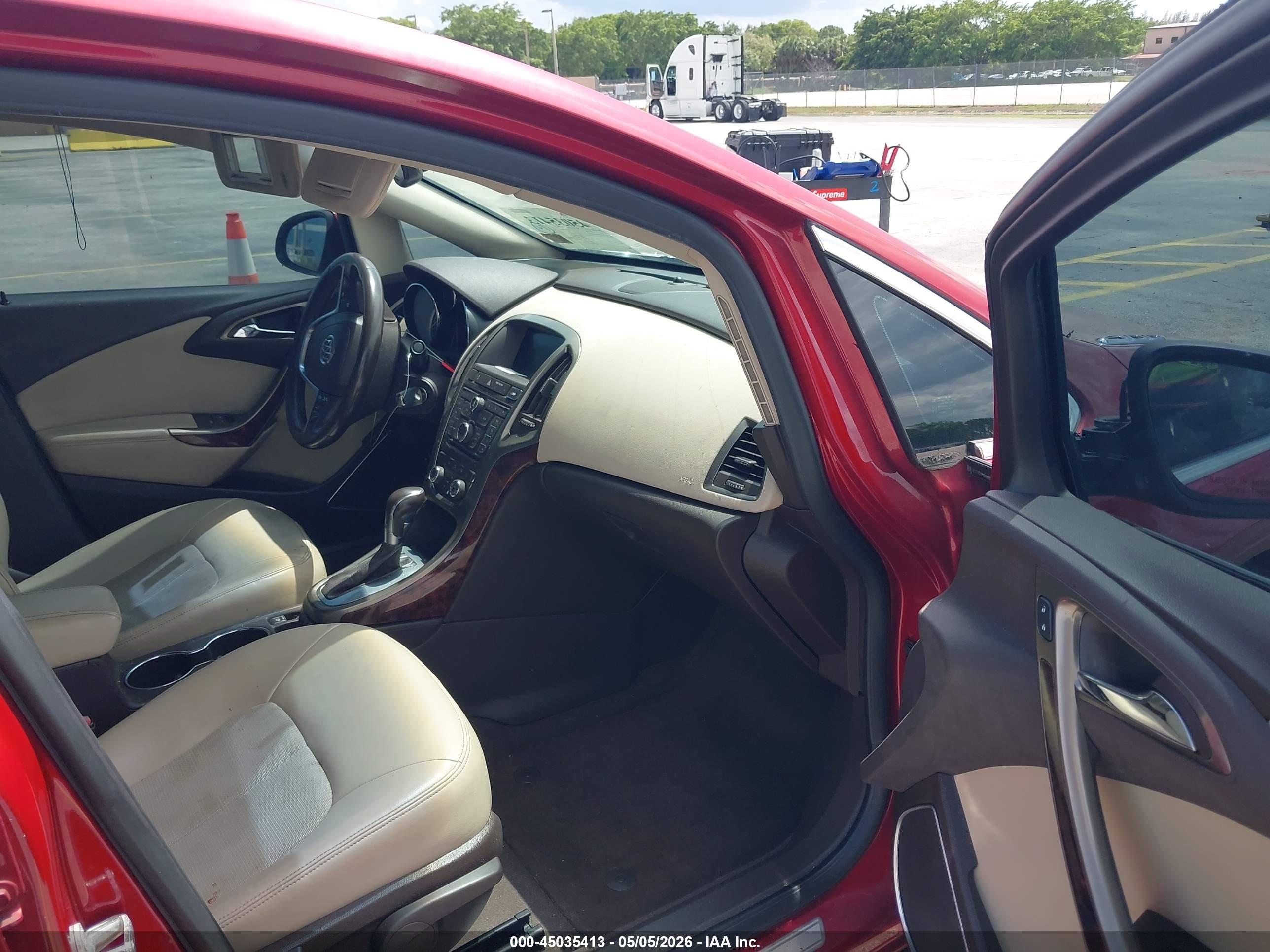 BUICK VERANO image 5