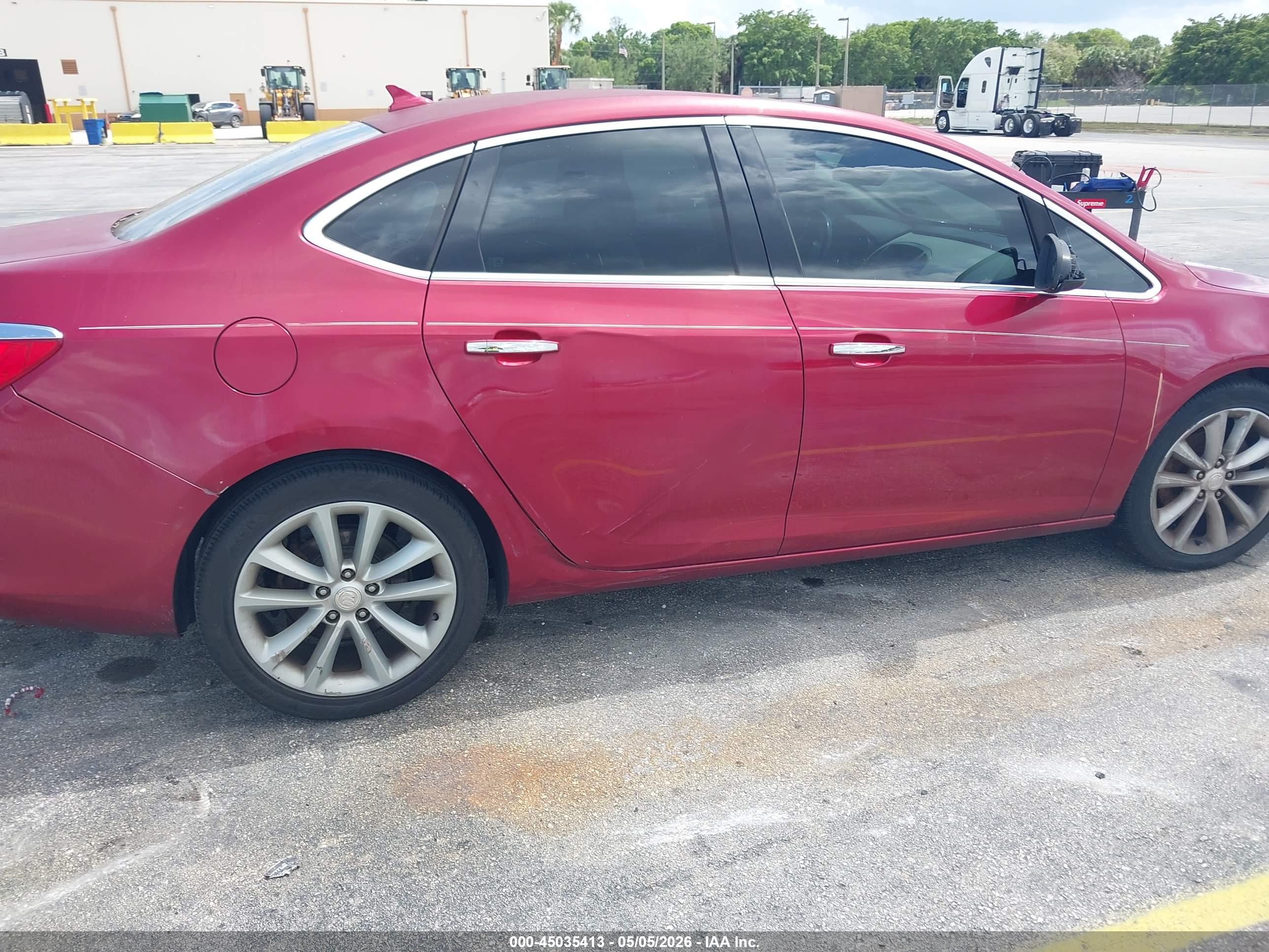 BUICK VERANO image 6