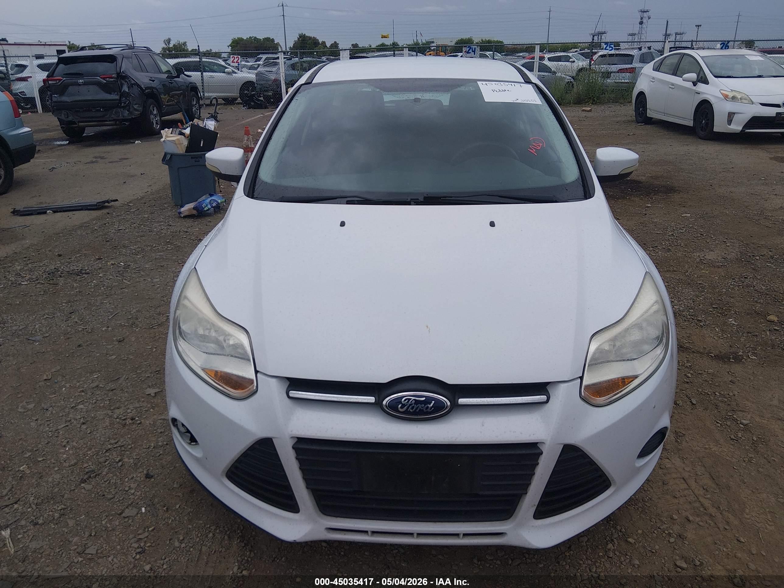 FORD FOCUS image 6