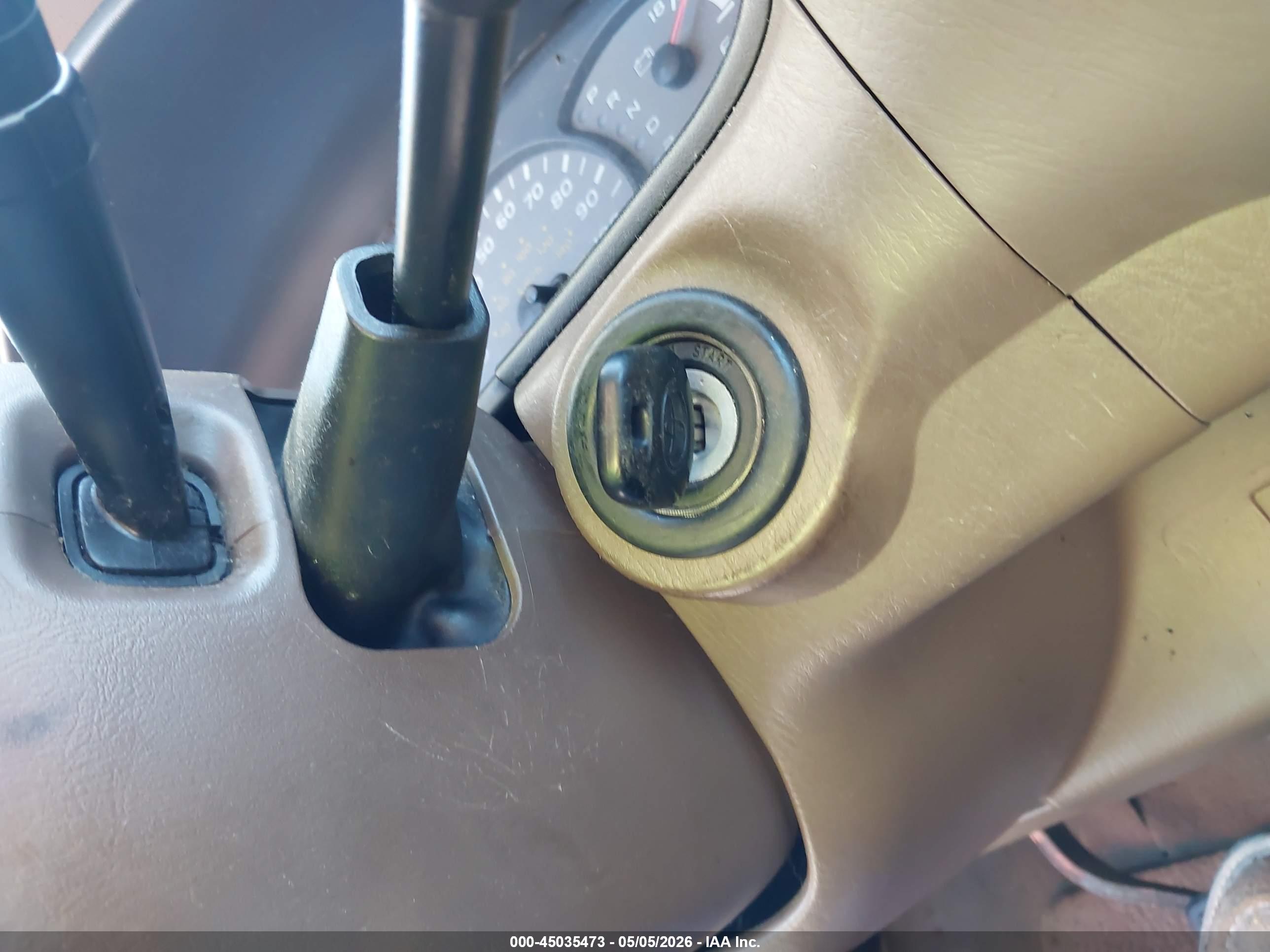 TOYOTA SEQUOIA image 11