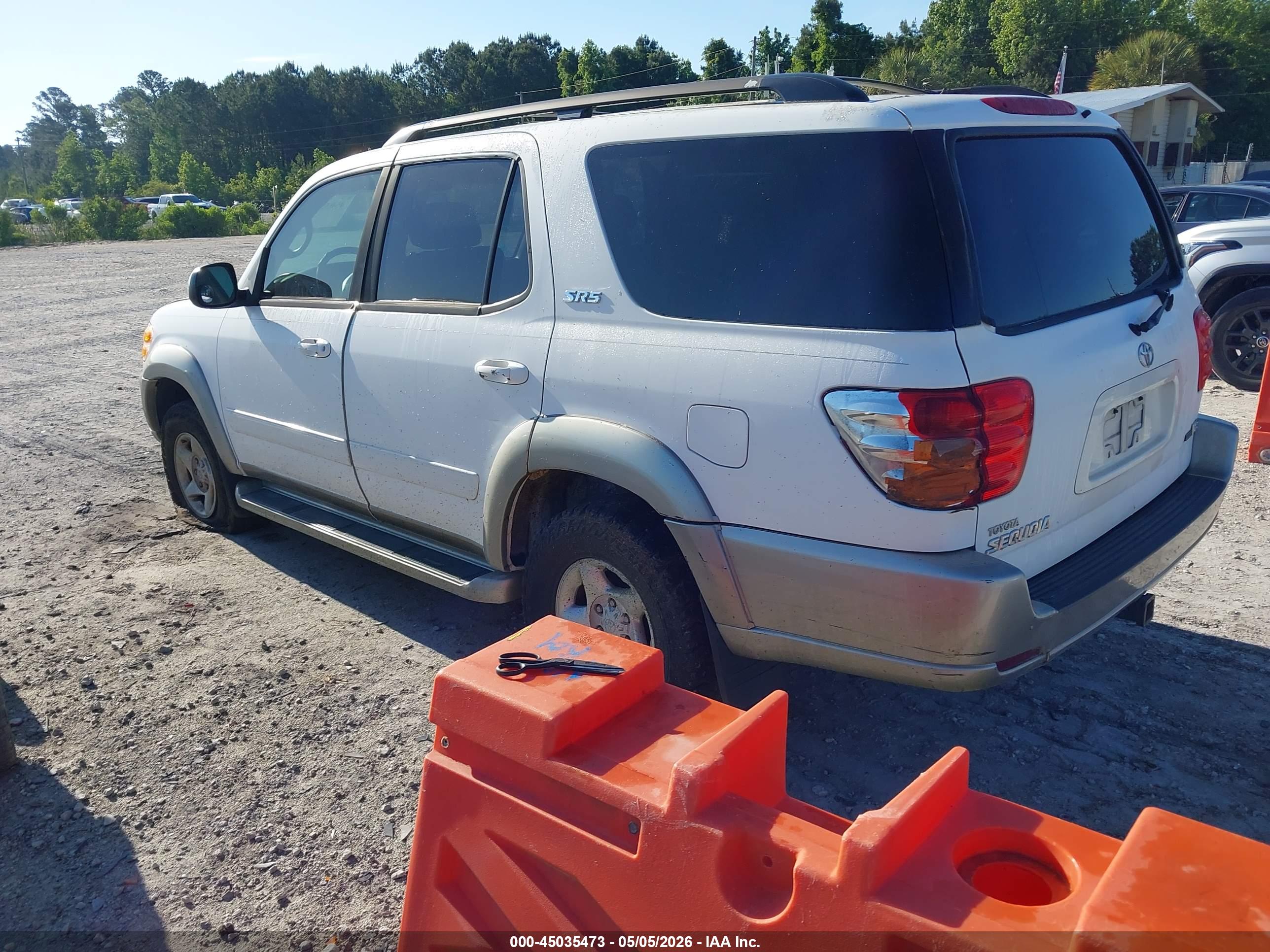 TOYOTA SEQUOIA image 3