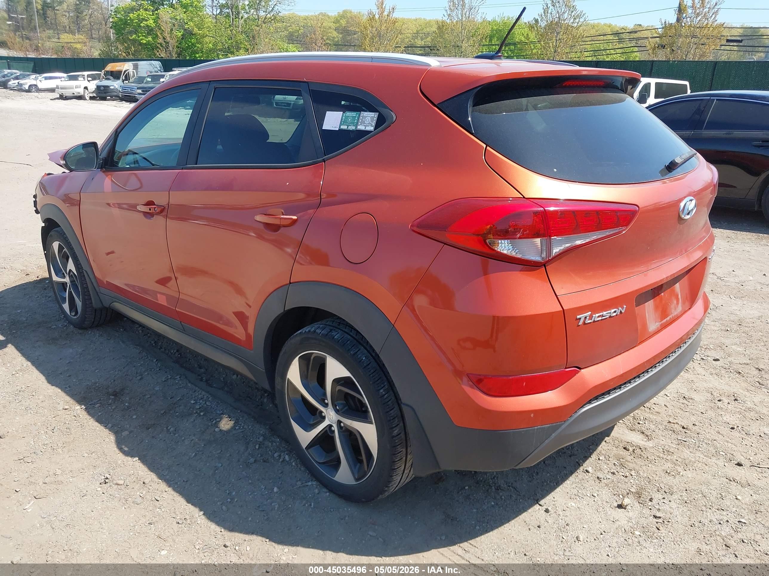 HYUNDAI TUCSON image 3