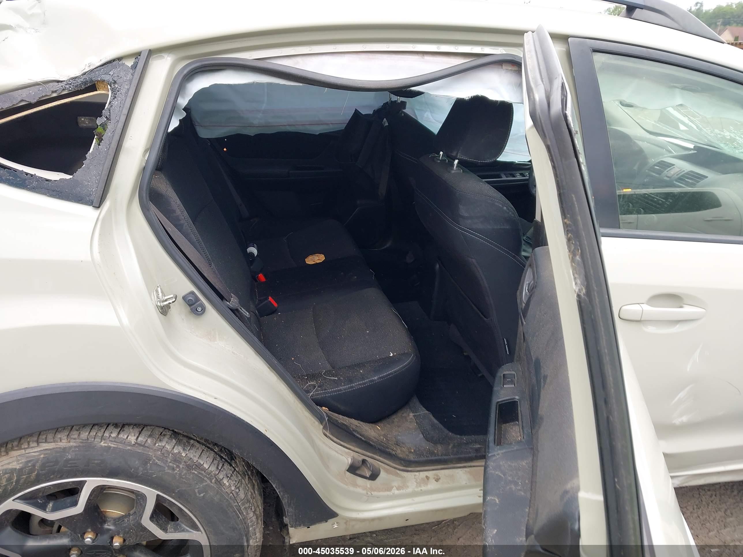 SUBARU XV image 8