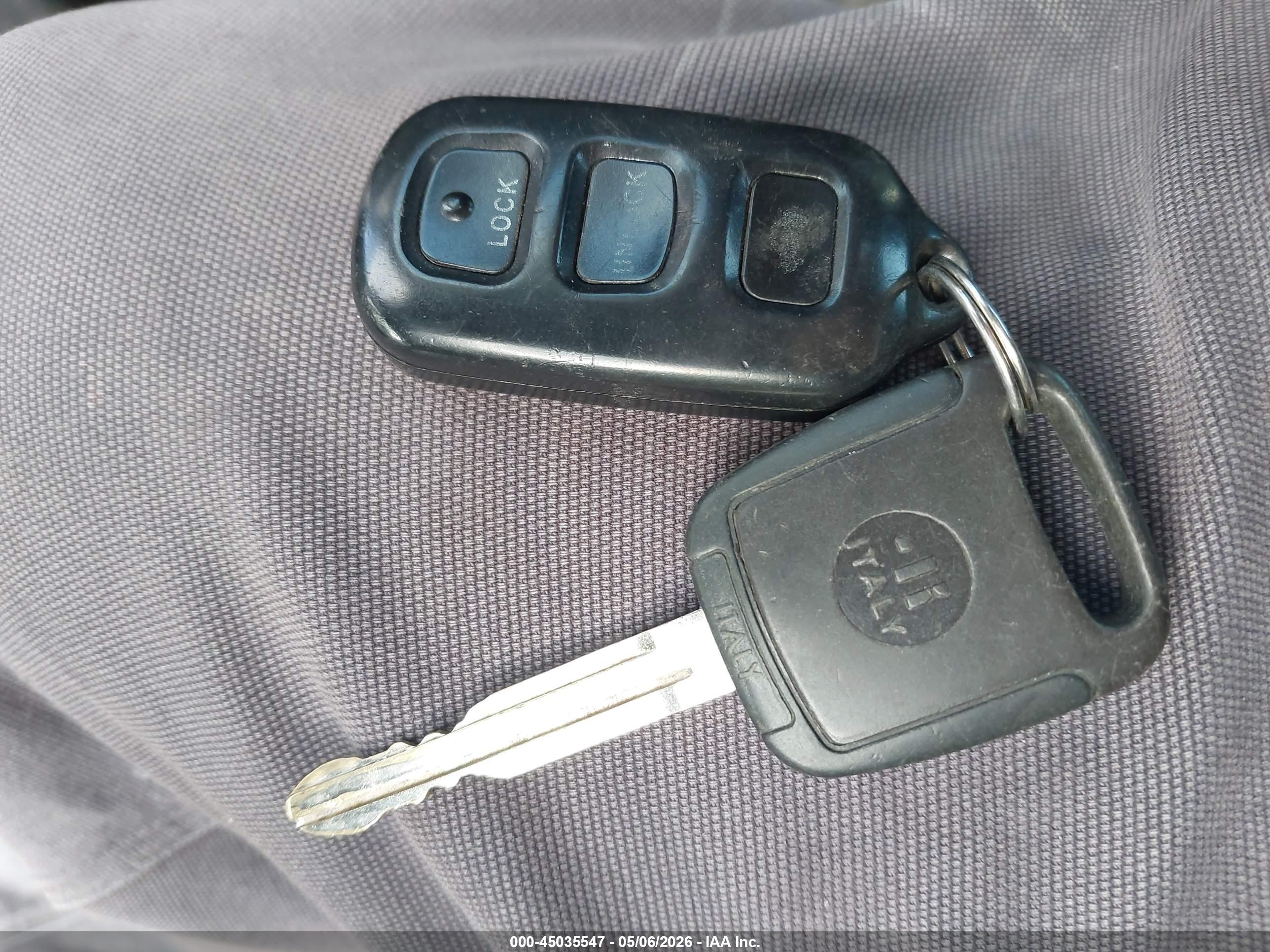 TOYOTA MATRIX image 11
