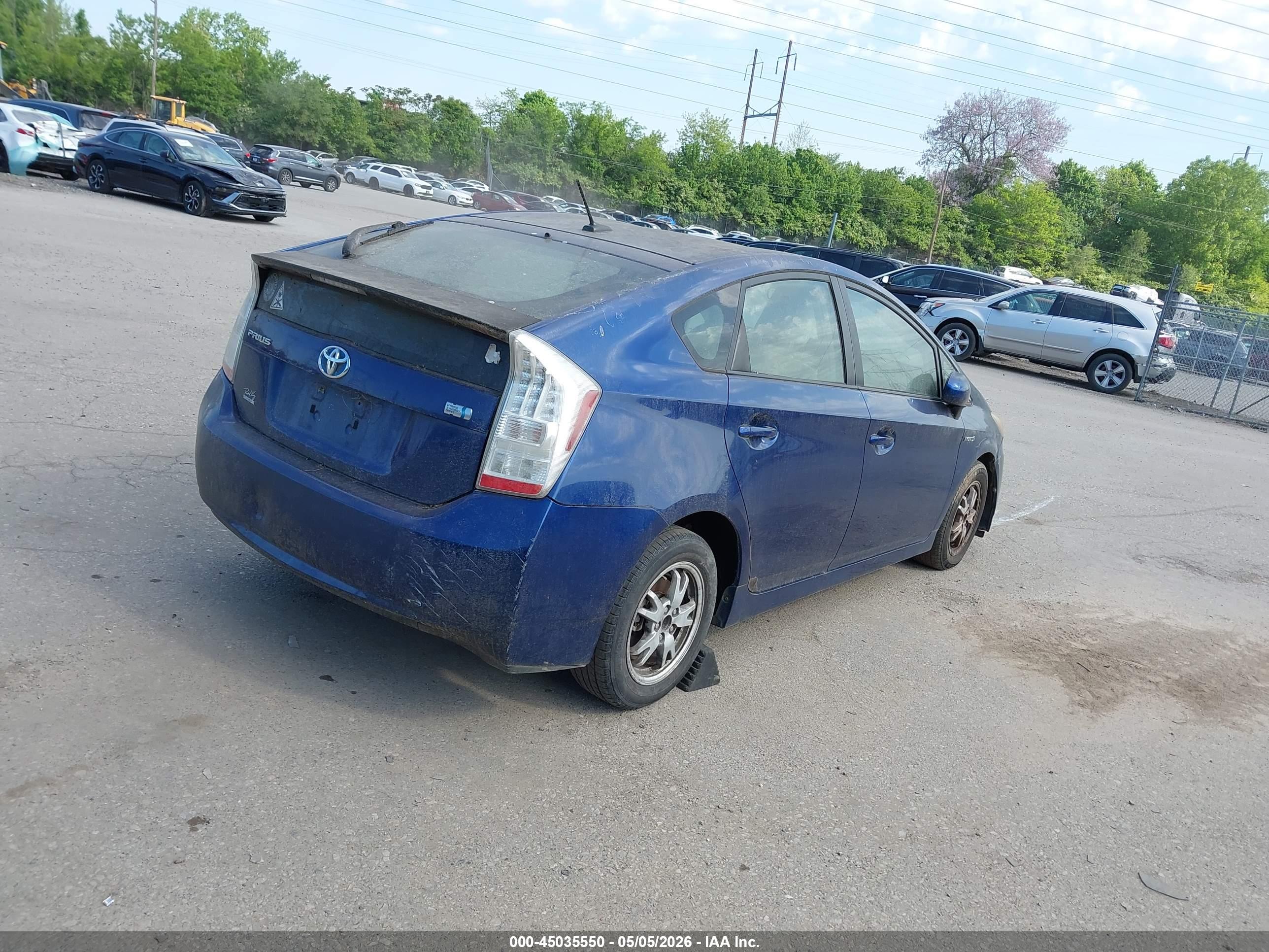 TOYOTA PRIUS image 4