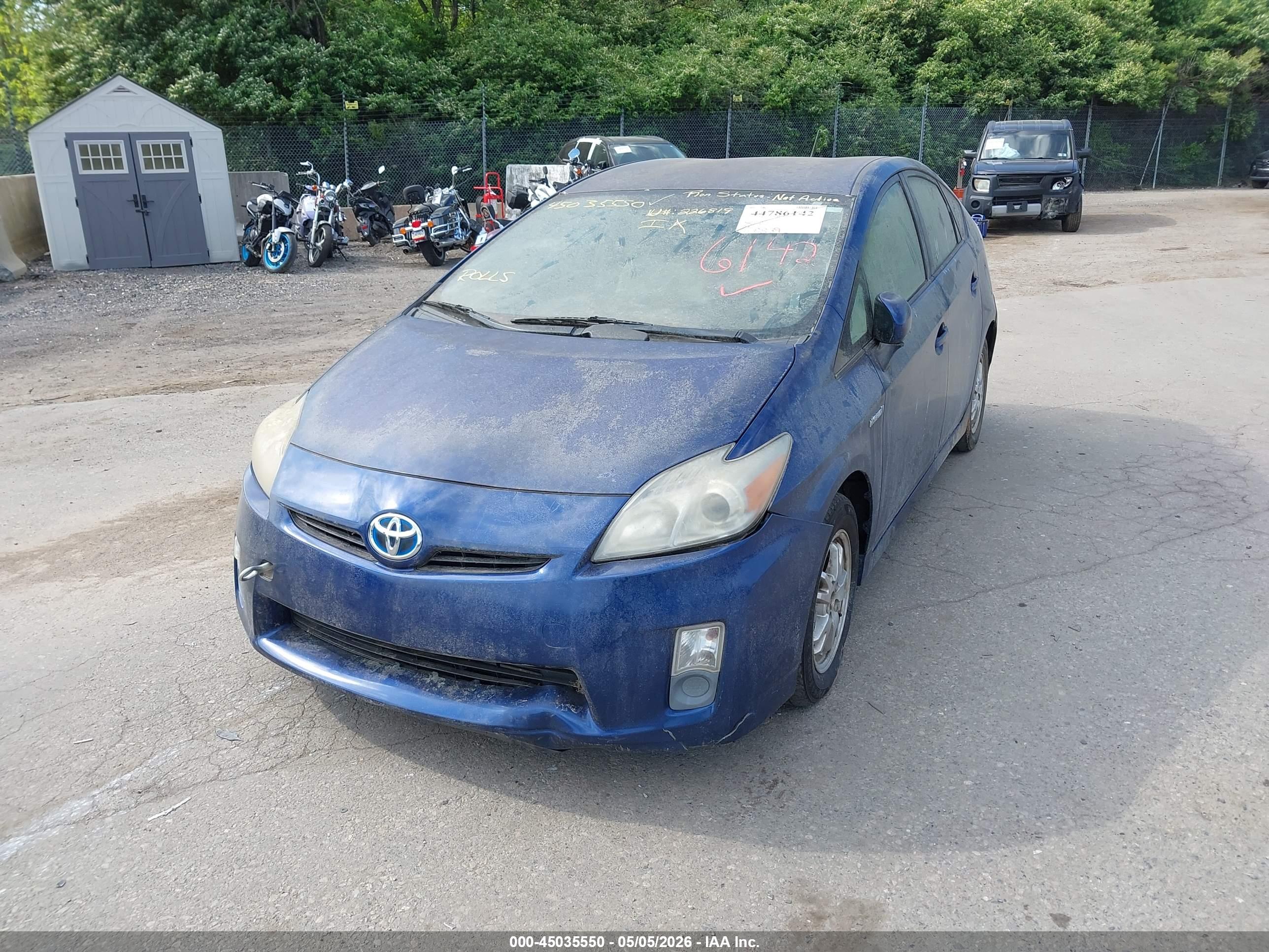 TOYOTA PRIUS image 6