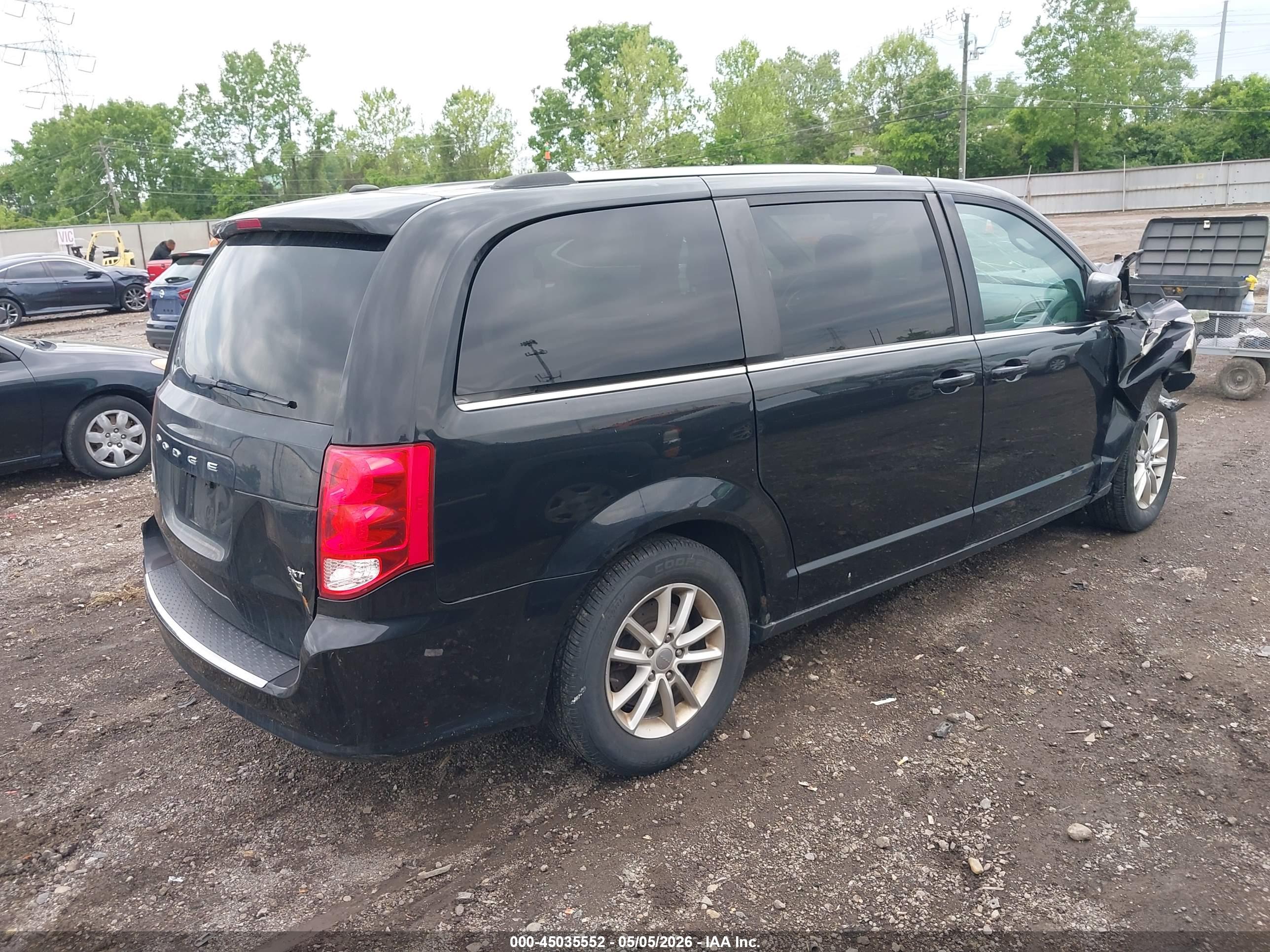 DODGE GRAND image 4