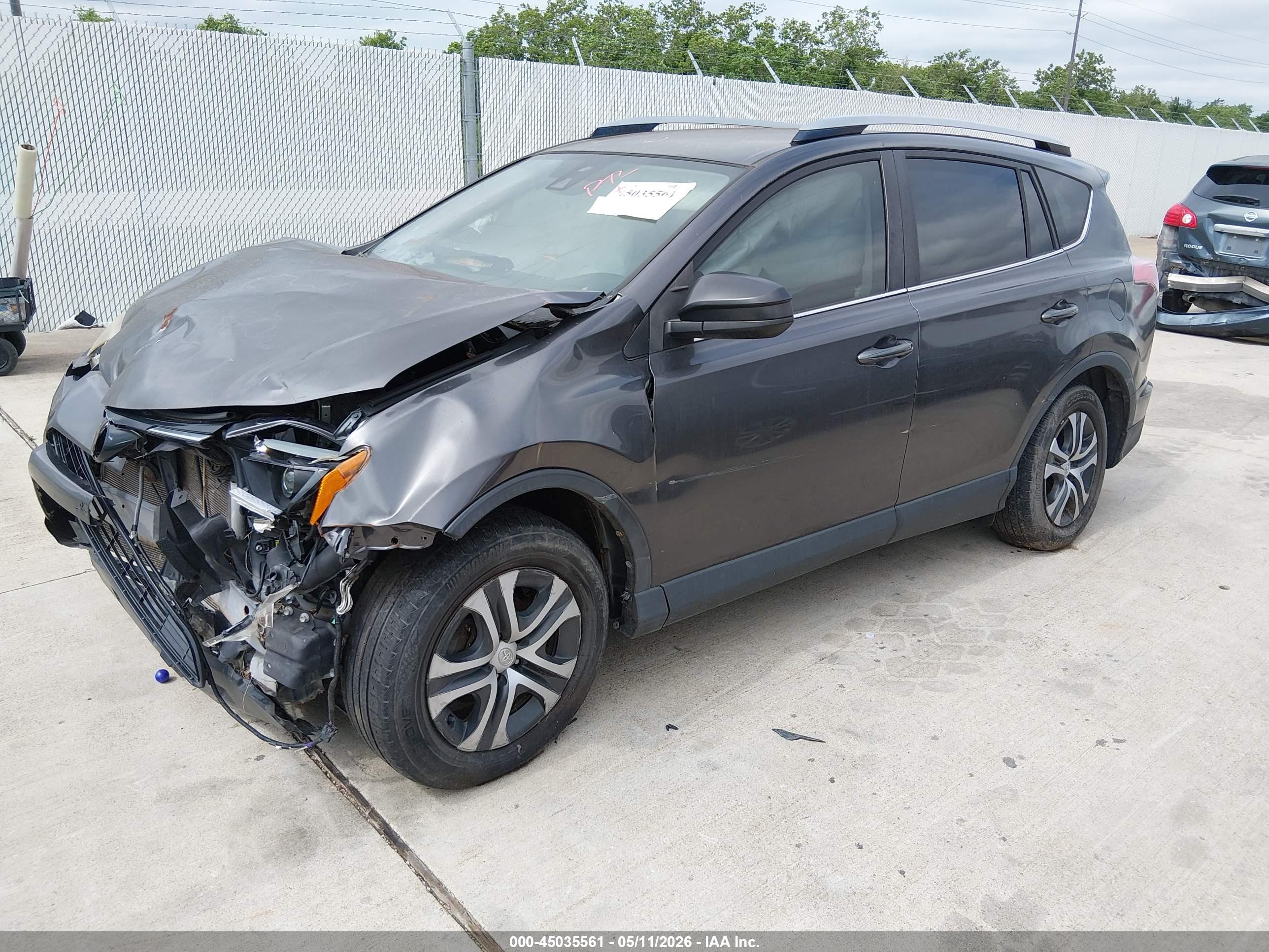 TOYOTA RAV4 image 2