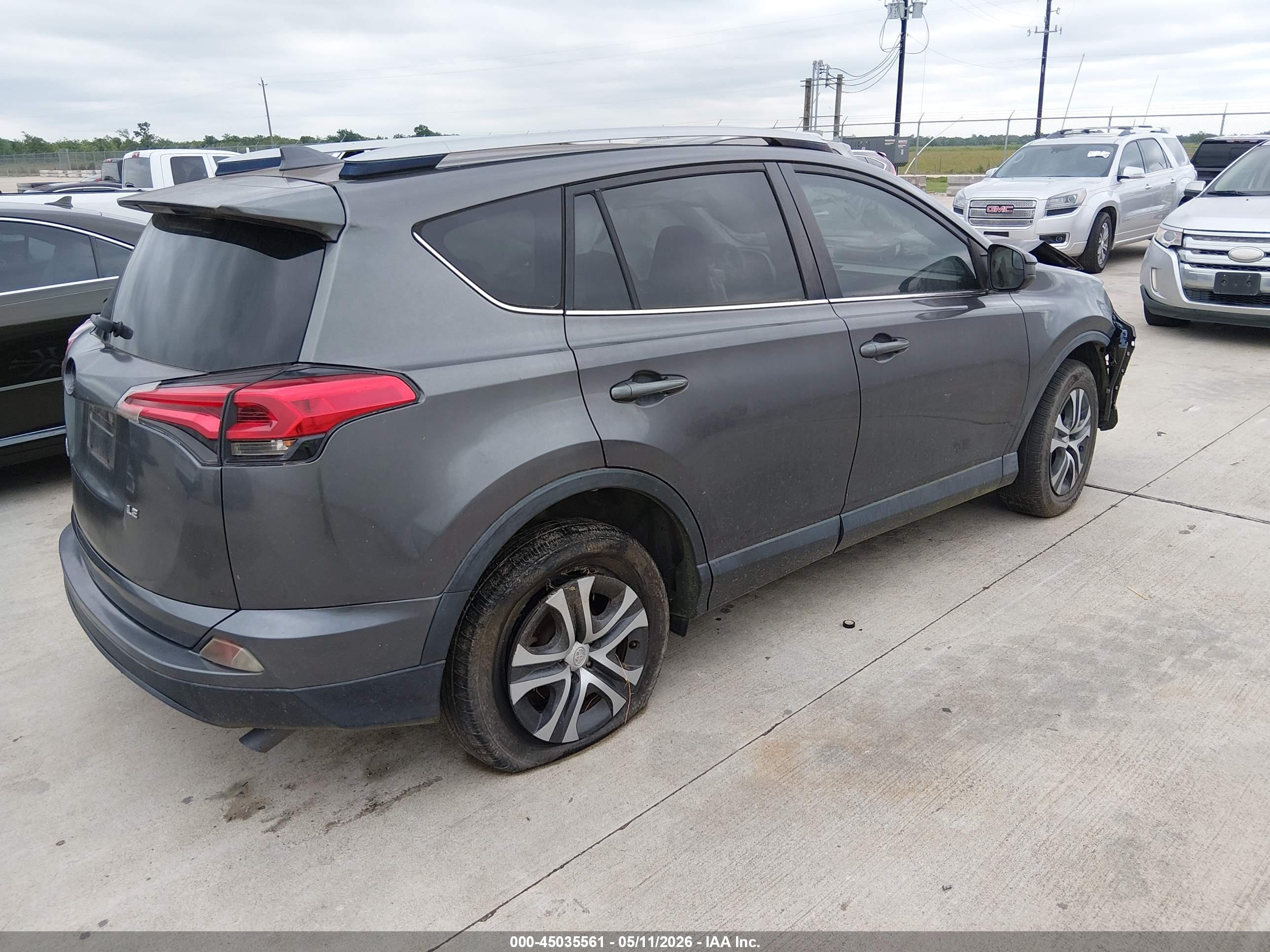 TOYOTA RAV4 image 4