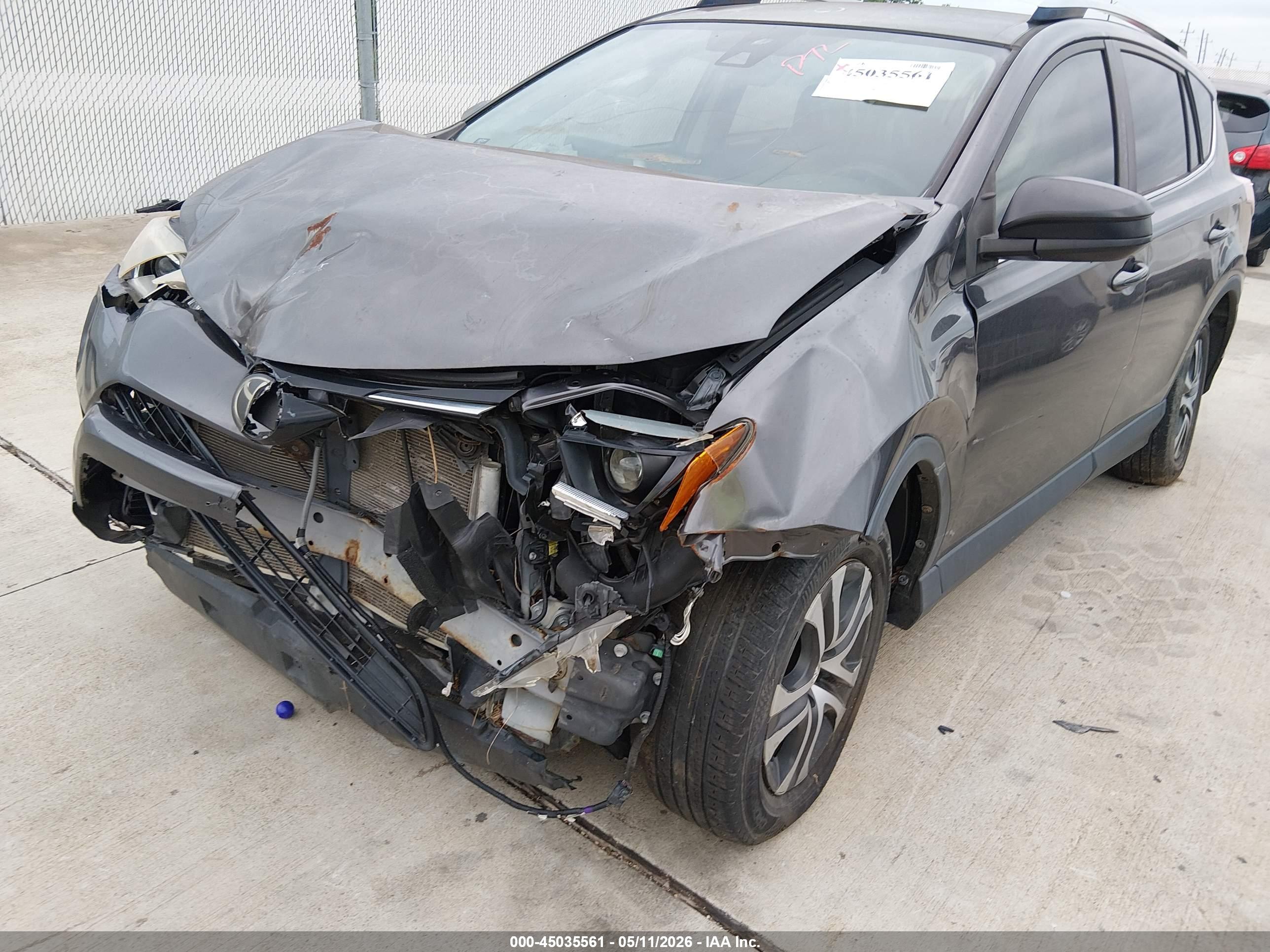 TOYOTA RAV4 image 6