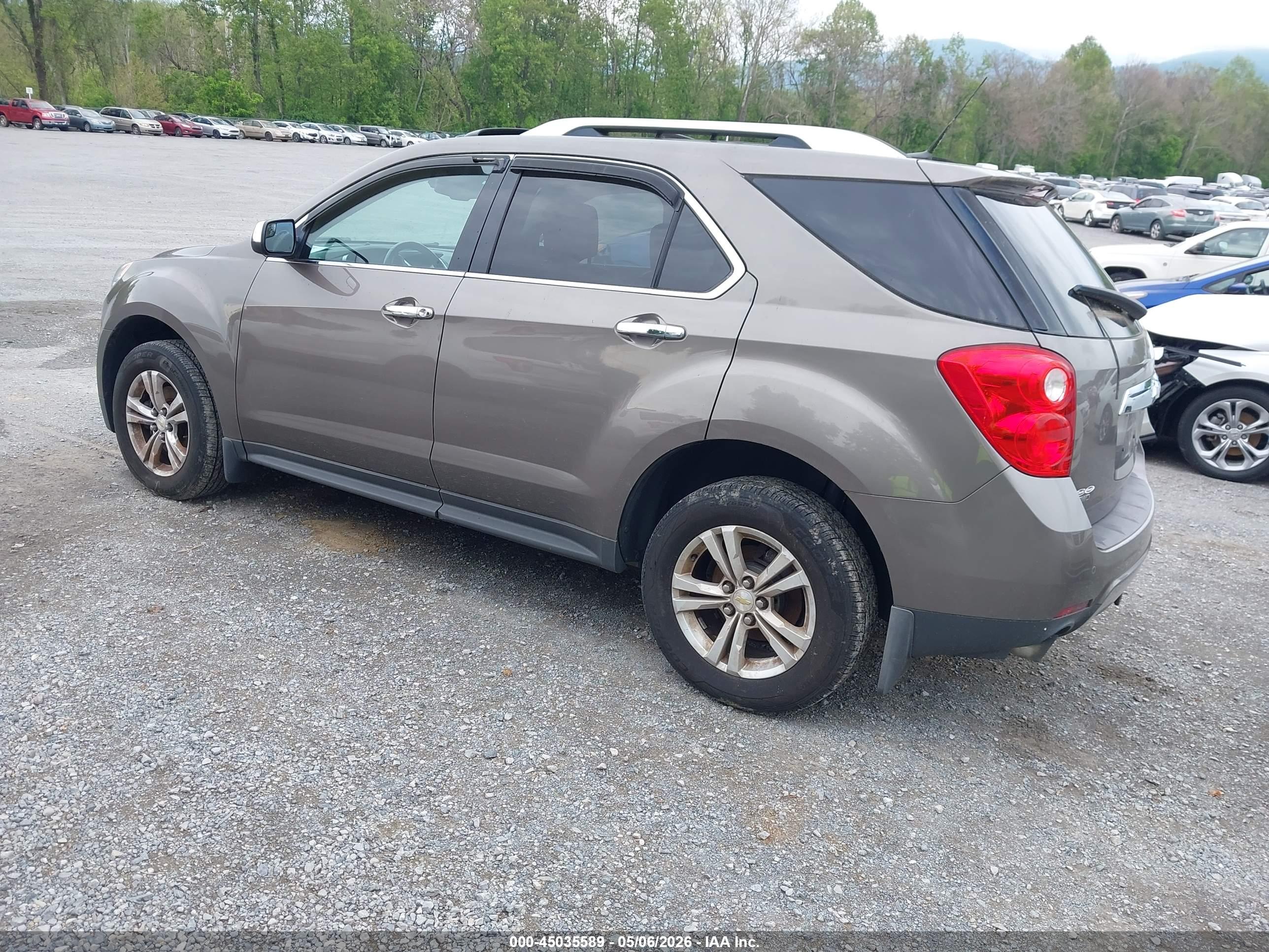 CHEVROLET EQUINOX image 3