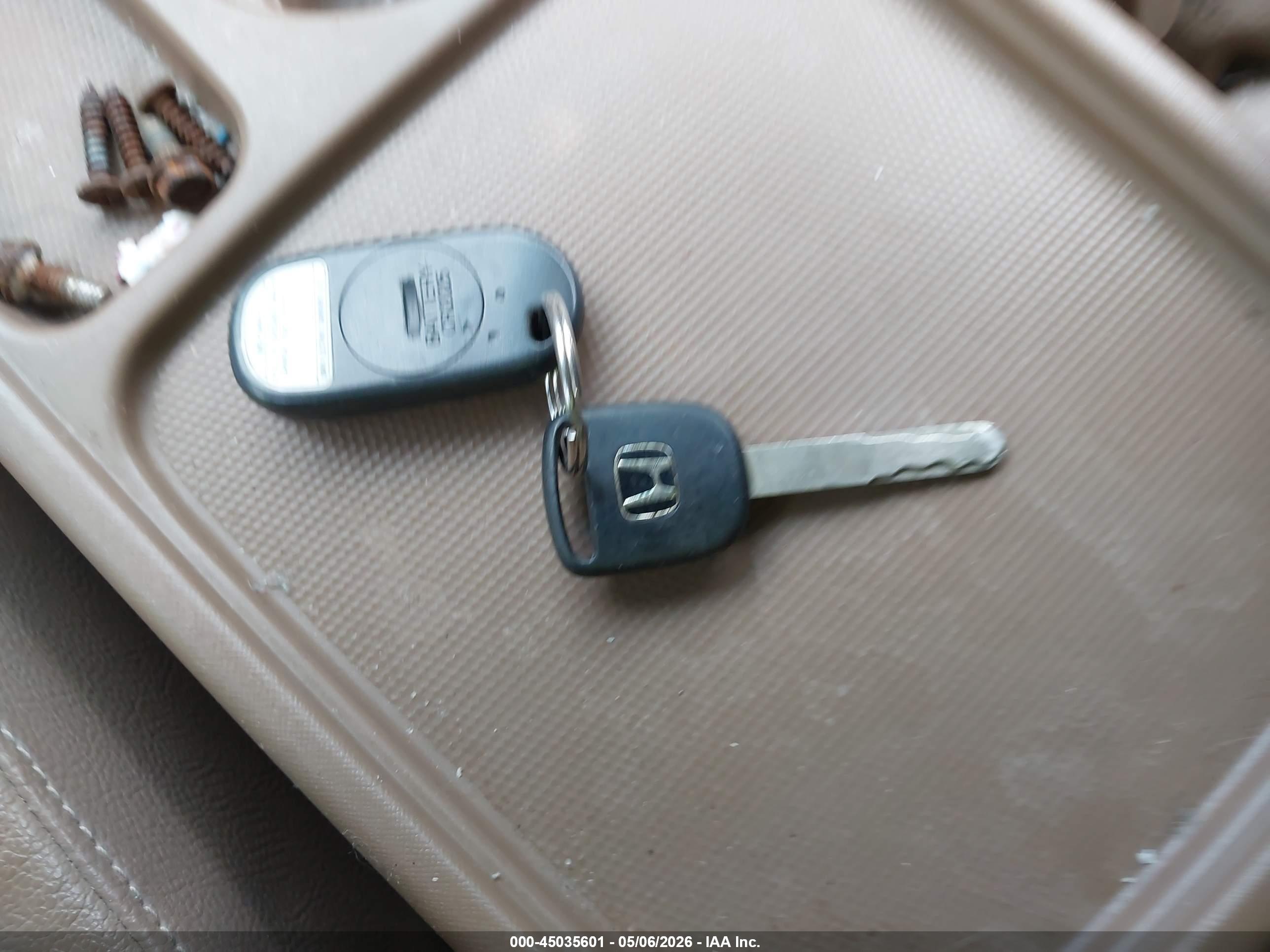 HONDA CR-V image 11