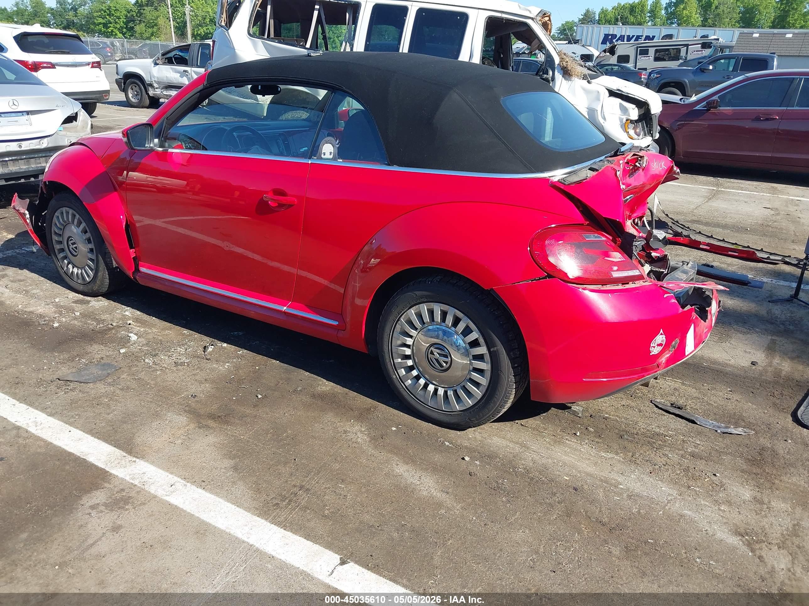 VOLKSWAGEN BEETLE image 3