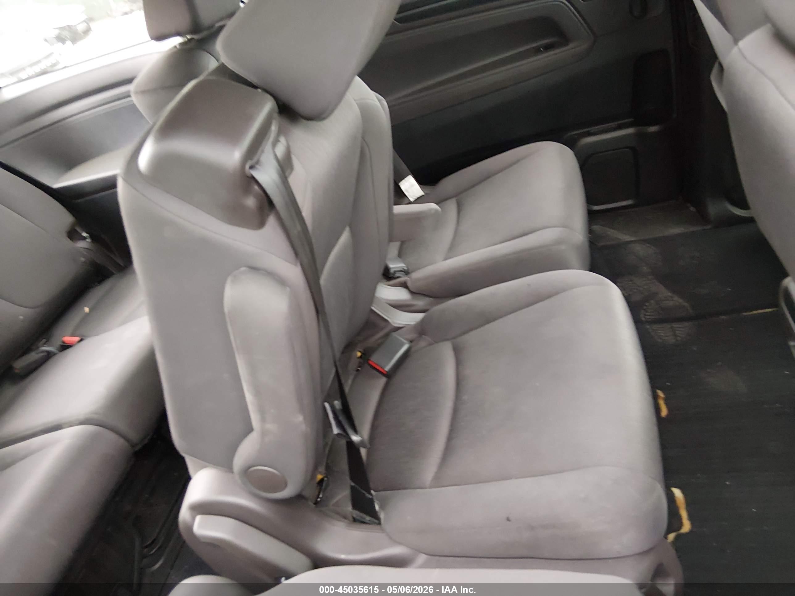 HONDA ODYSSEY image 8