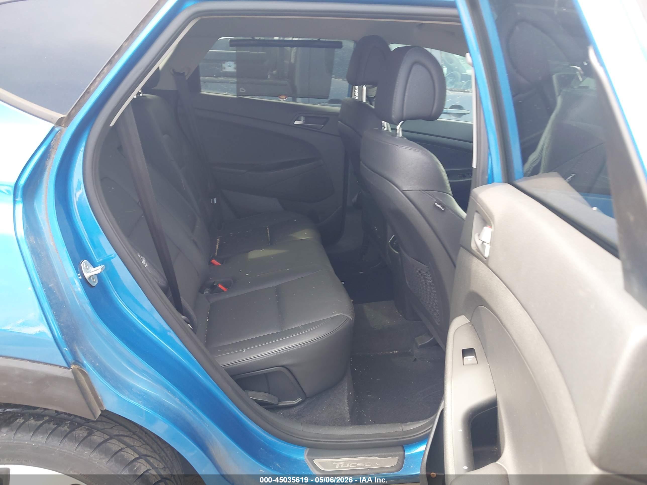HYUNDAI TUCSON image 8