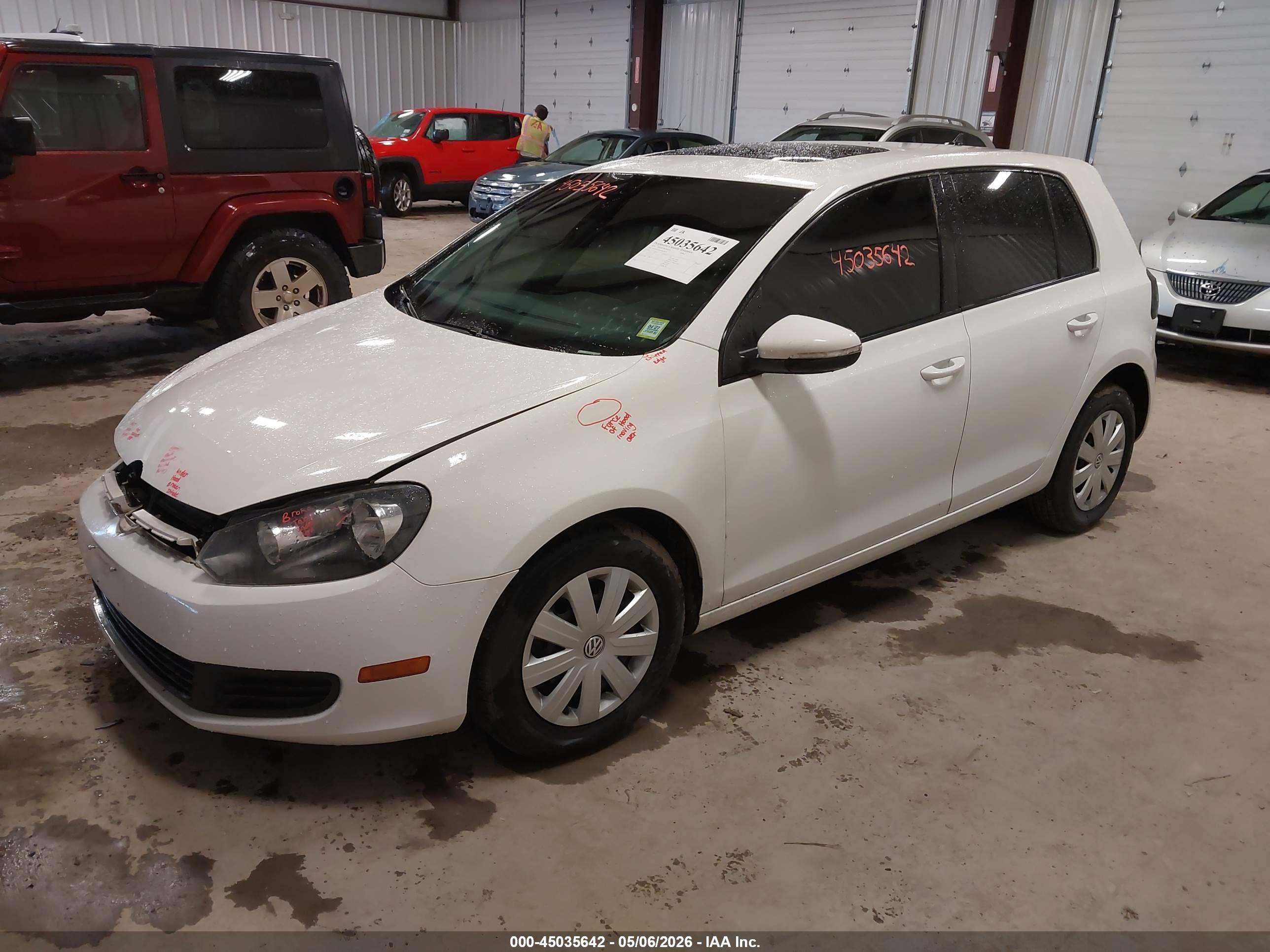 VOLKSWAGEN GOLF image 2