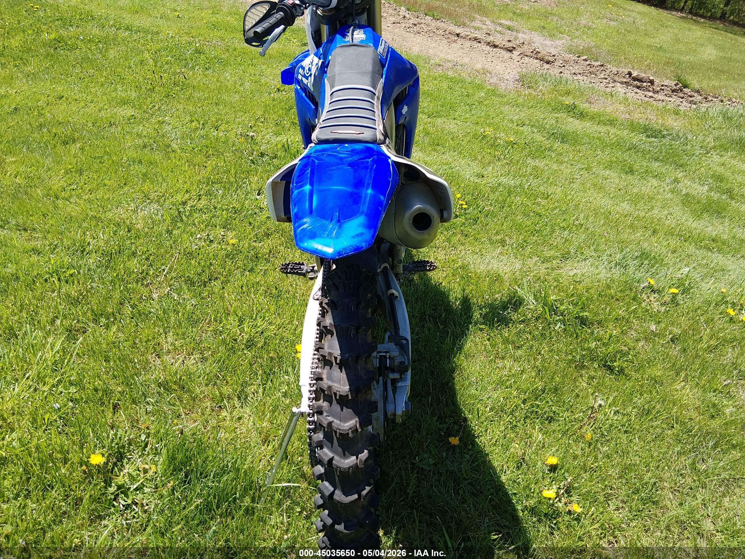 YAMAHA YZ250 image 6