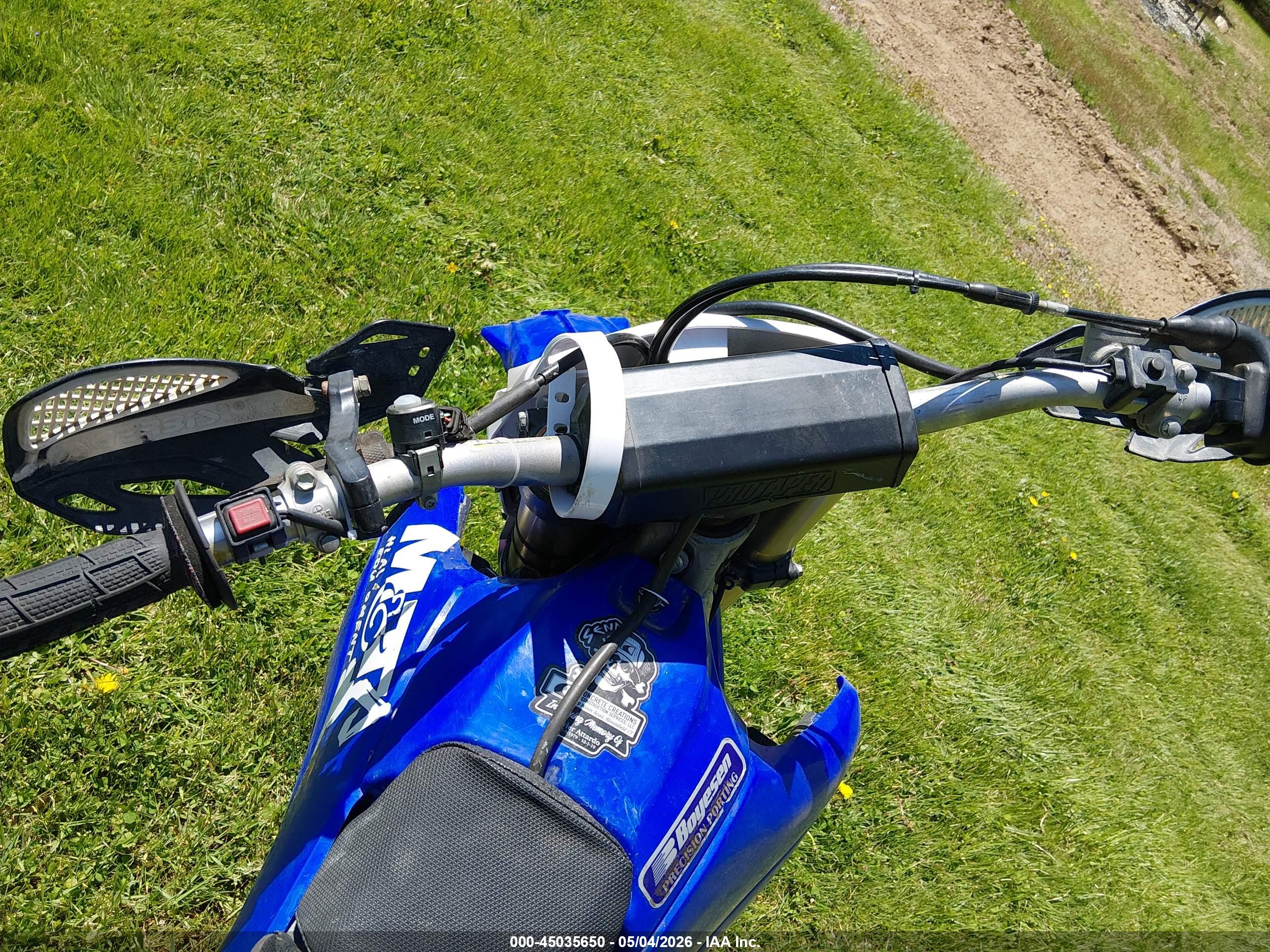 YAMAHA YZ250 image 7