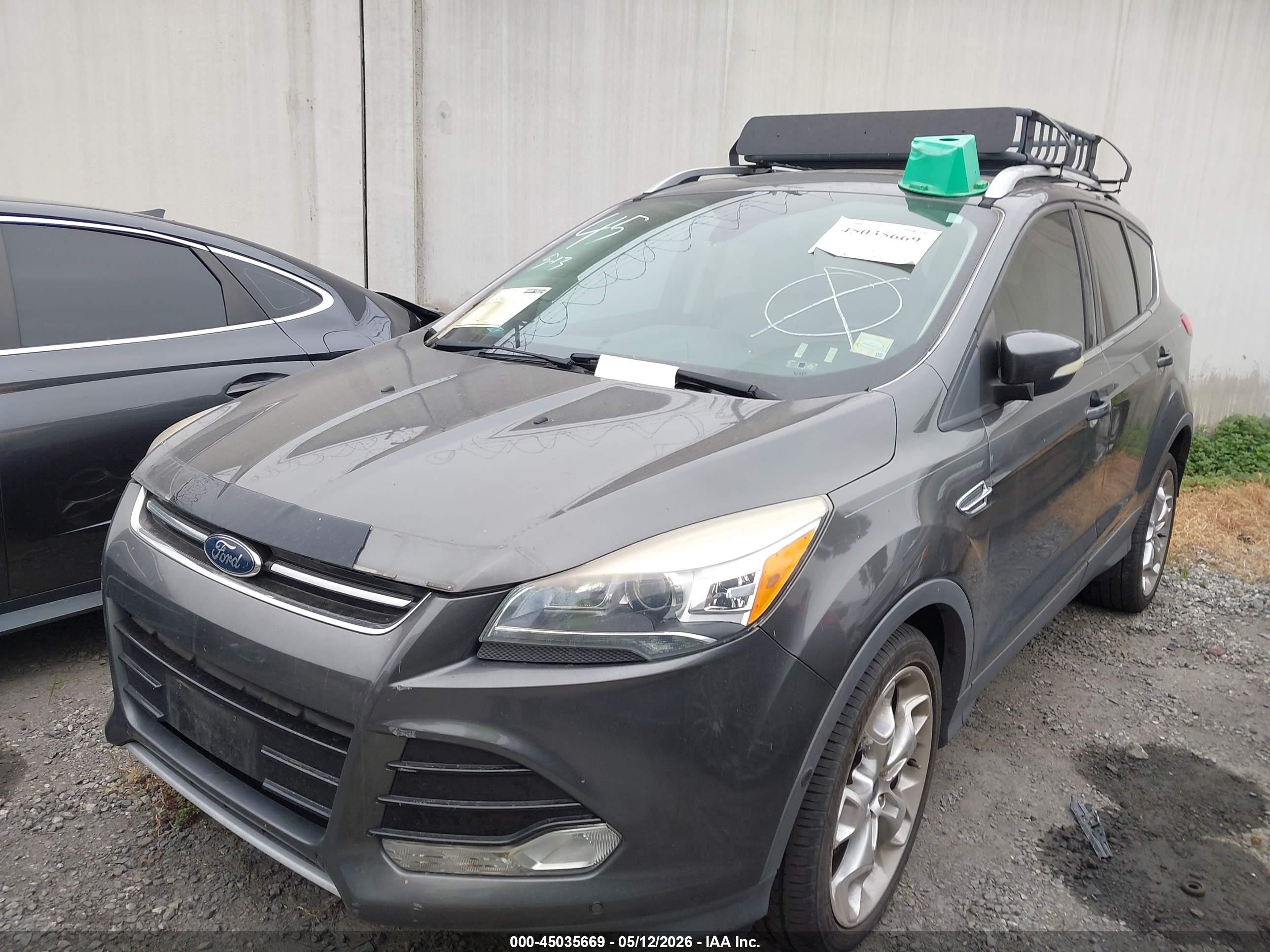 FORD ESCAPE image 2