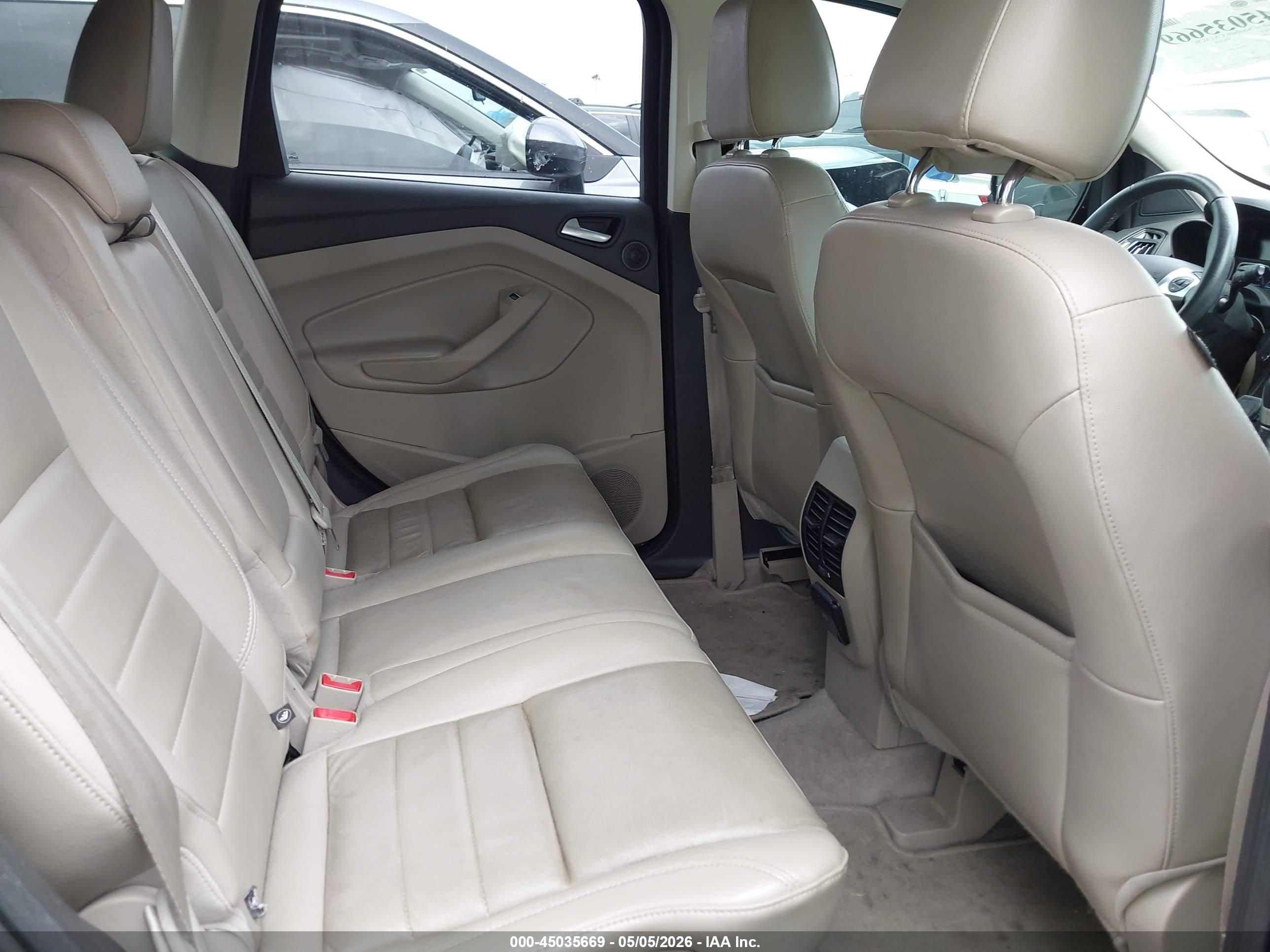 FORD ESCAPE image 8