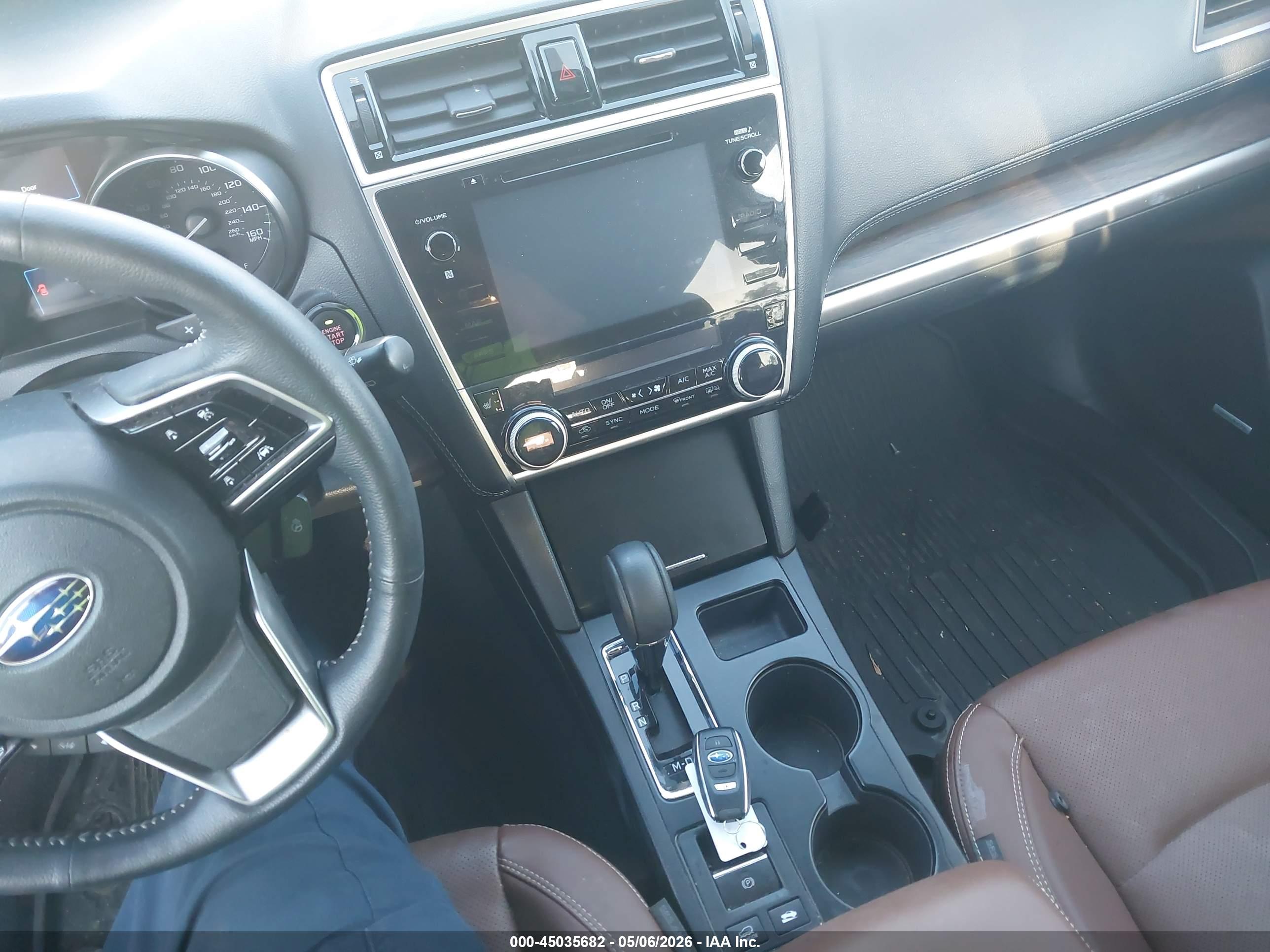 SUBARU OUTBACK image 11