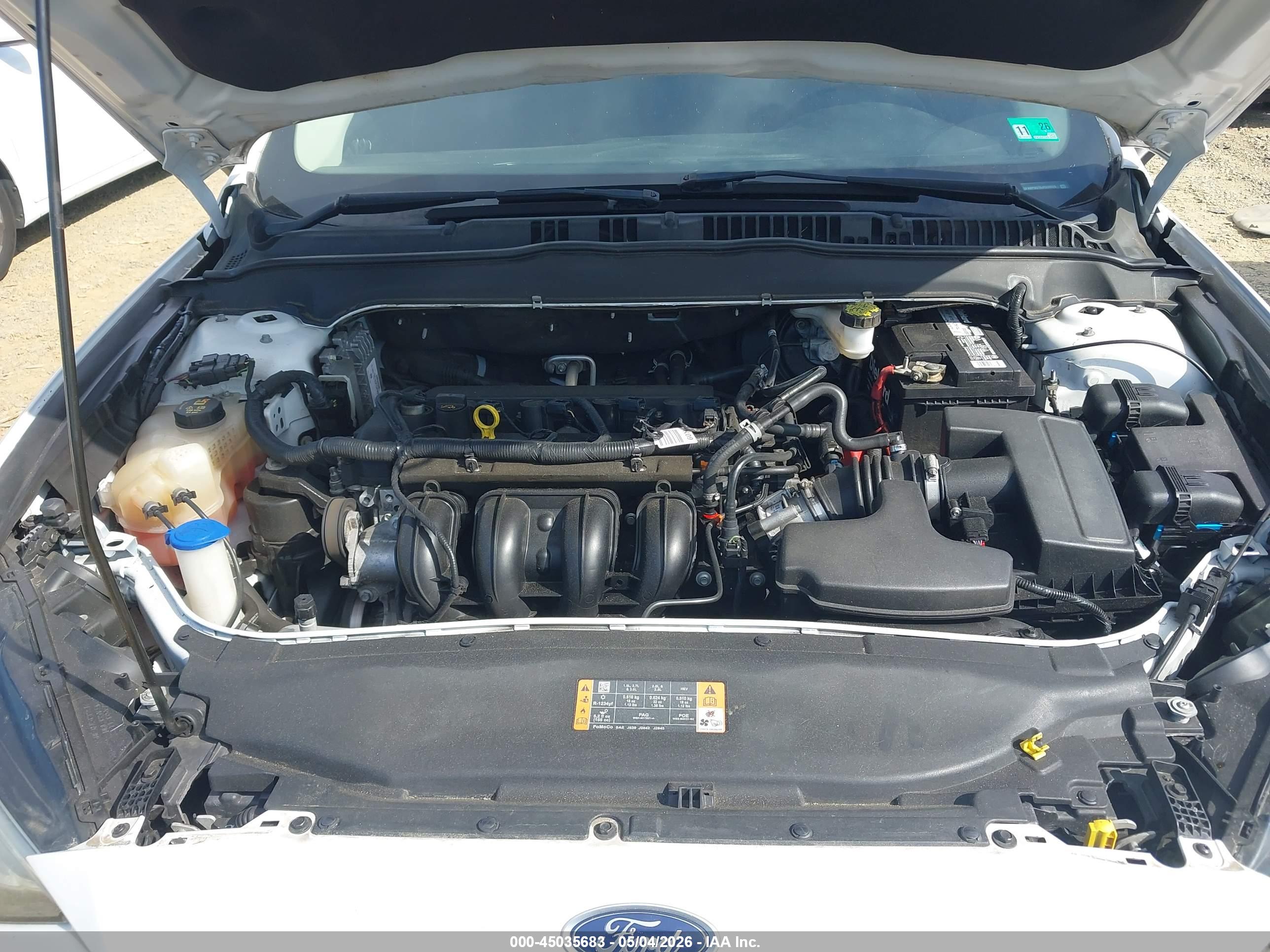 FORD FUSION image 10