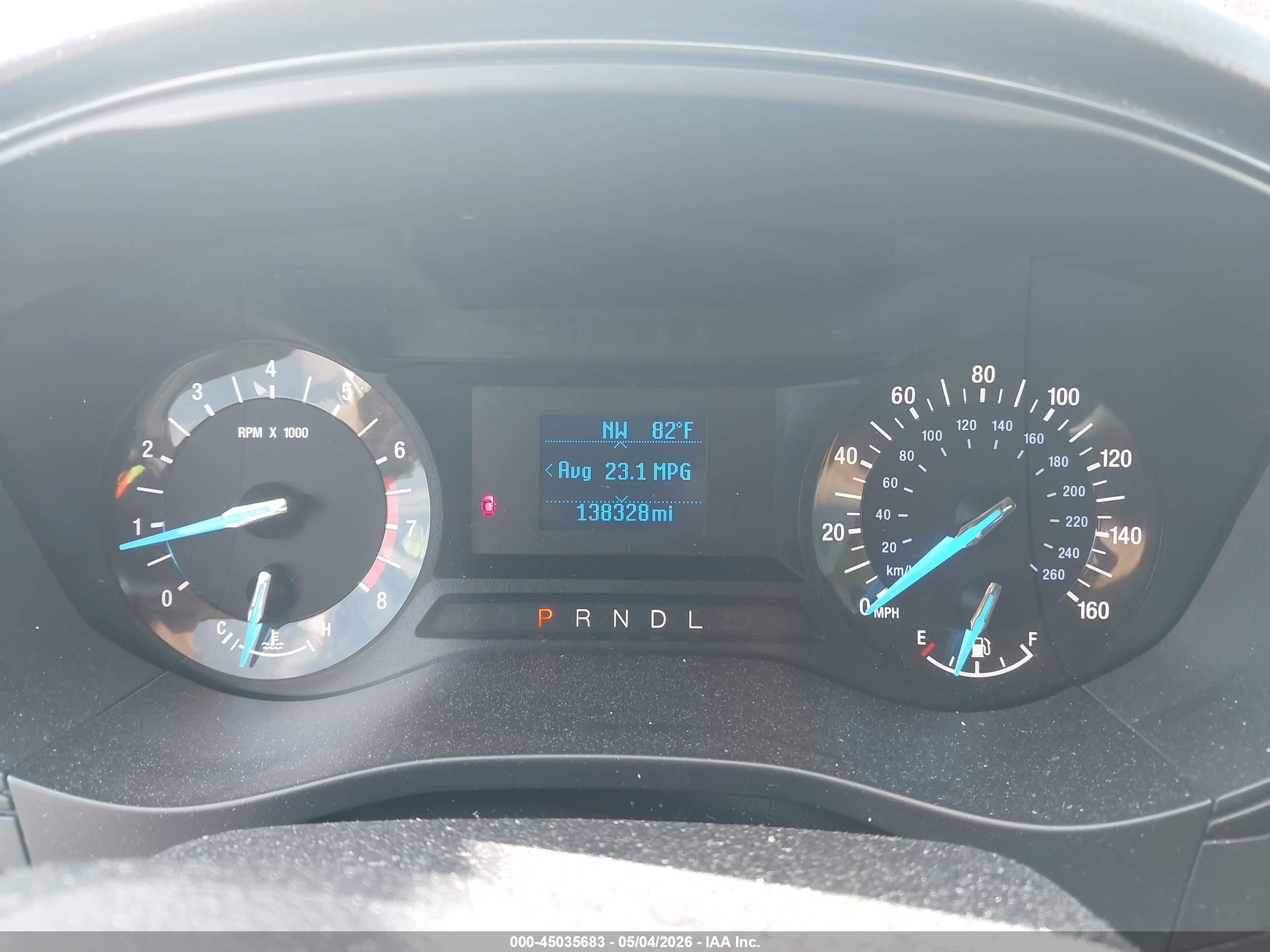 FORD FUSION image 7