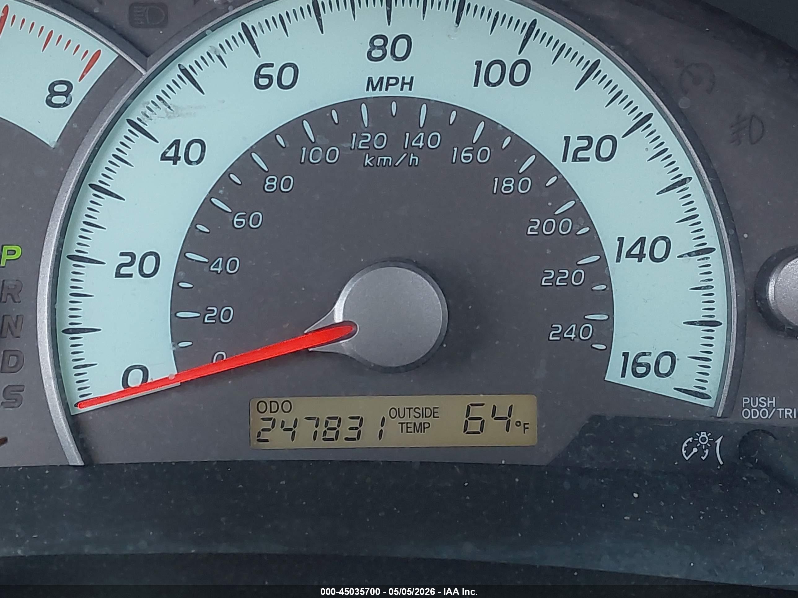 TOYOTA CAMRY image 7
