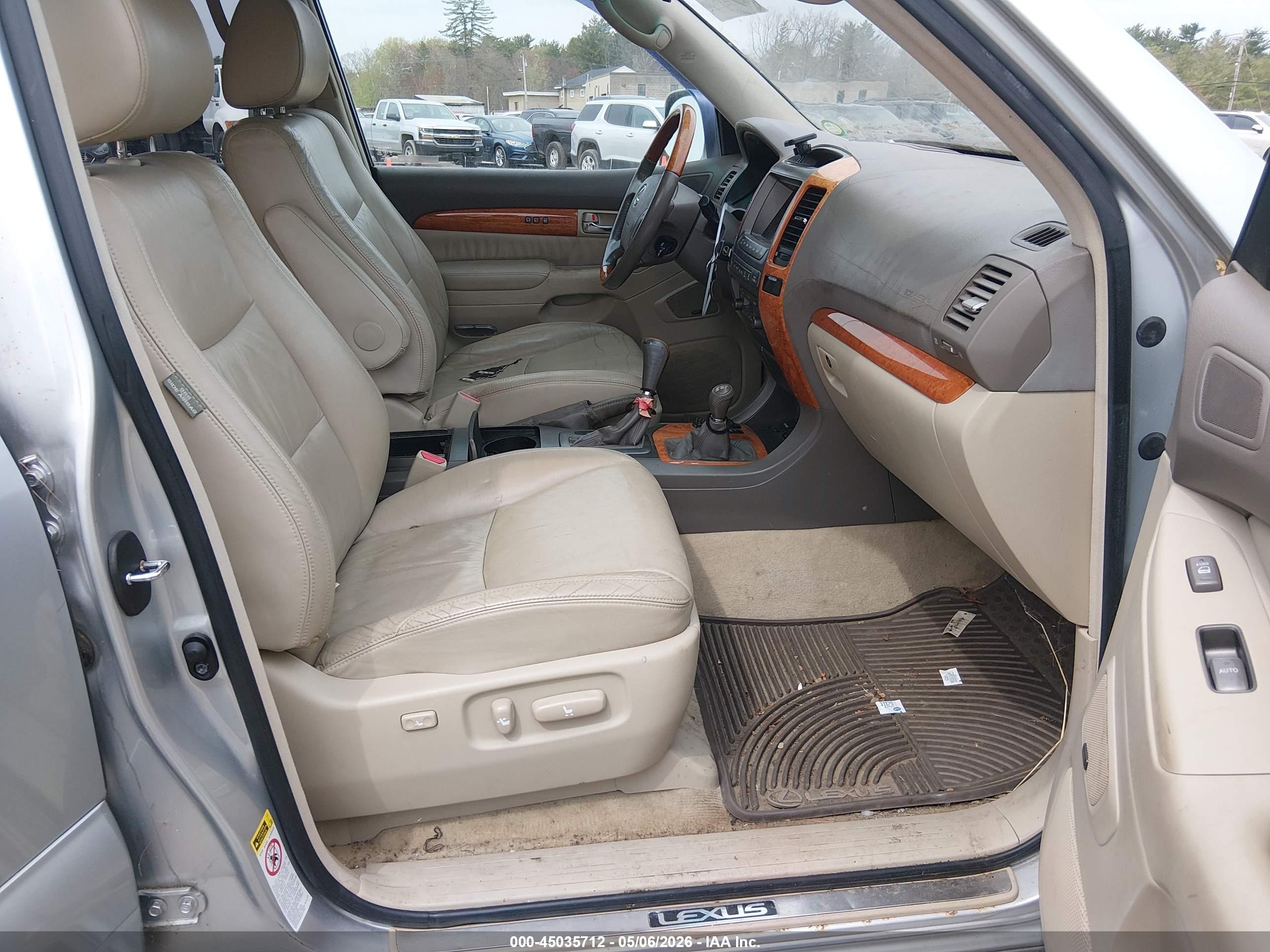 LEXUS GX image 5