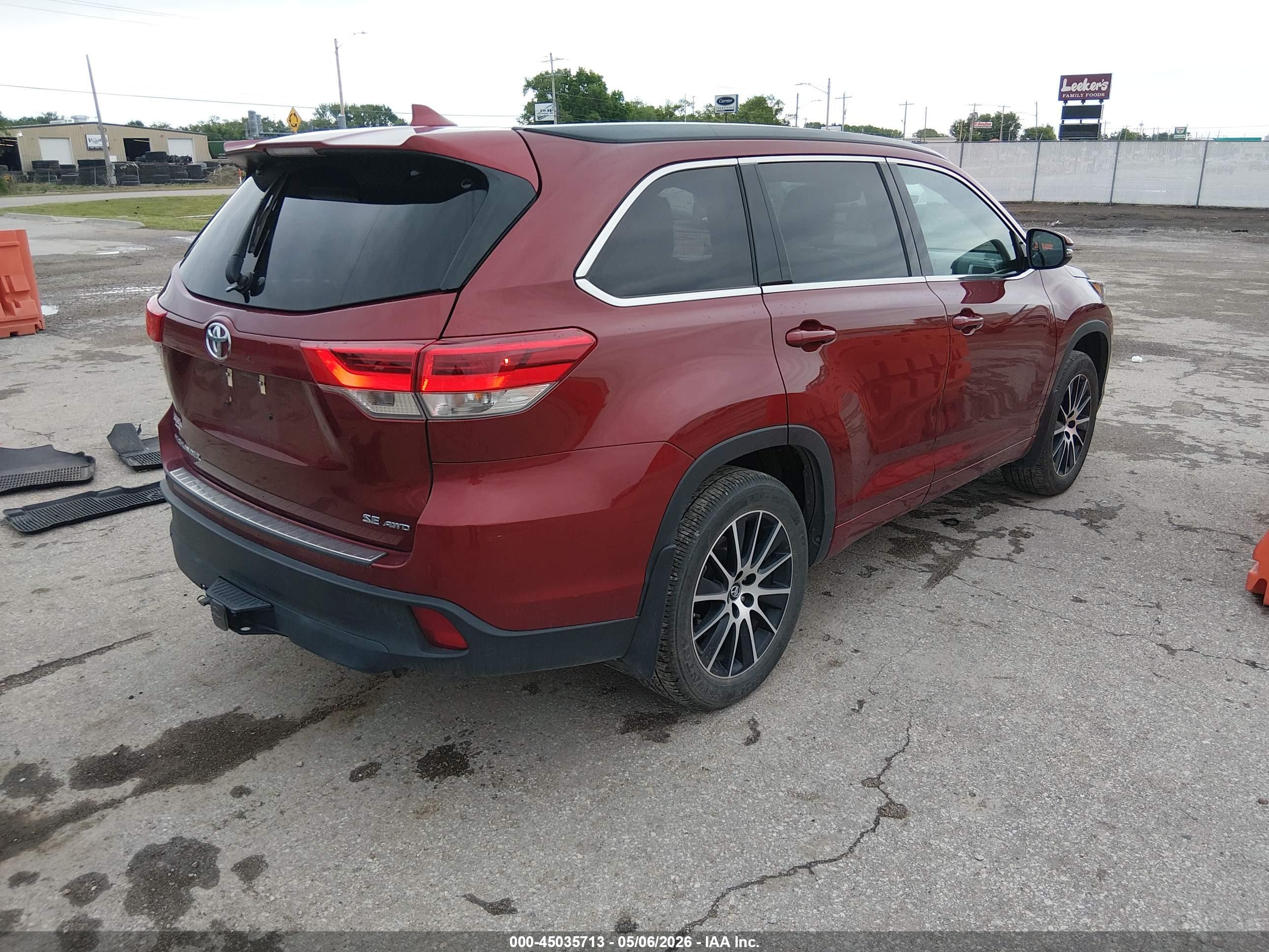 TOYOTA HIGHLANDER image 4