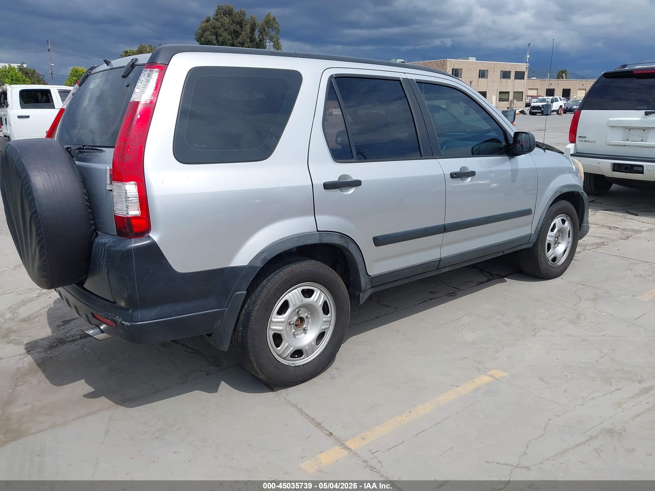 HONDA CR-V image 4