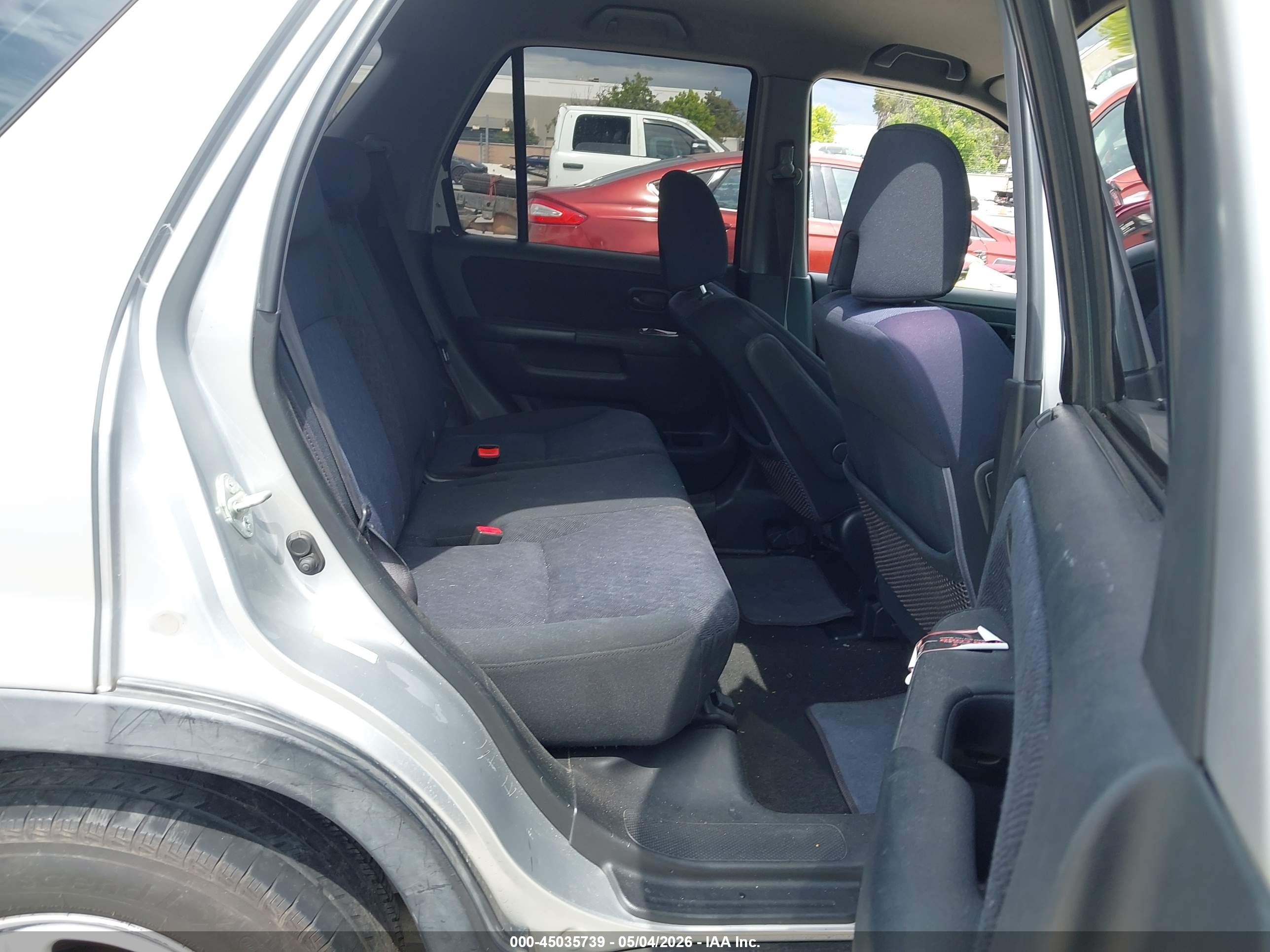 HONDA CR-V image 8
