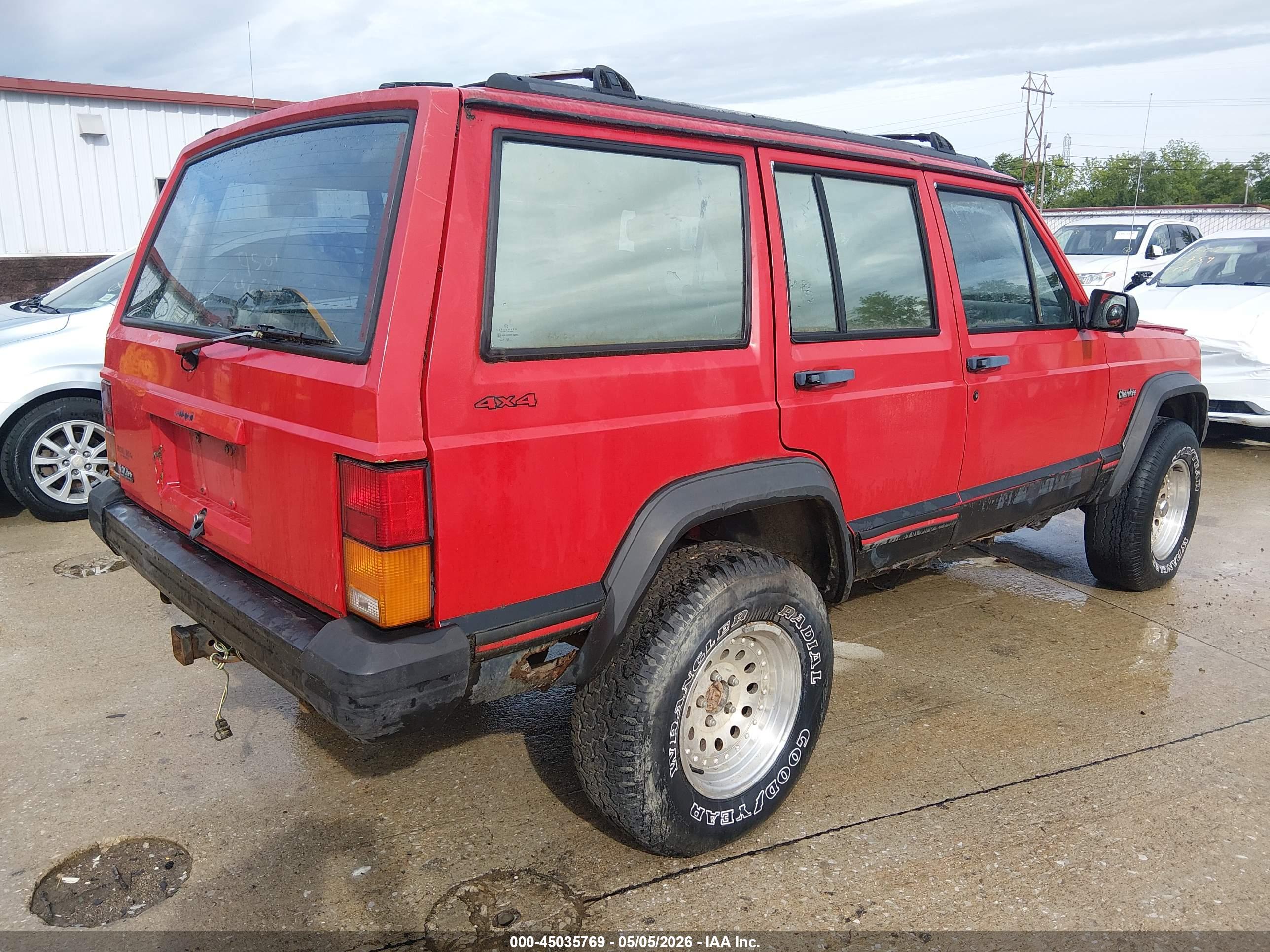 JEEP CHEROKEE image 4