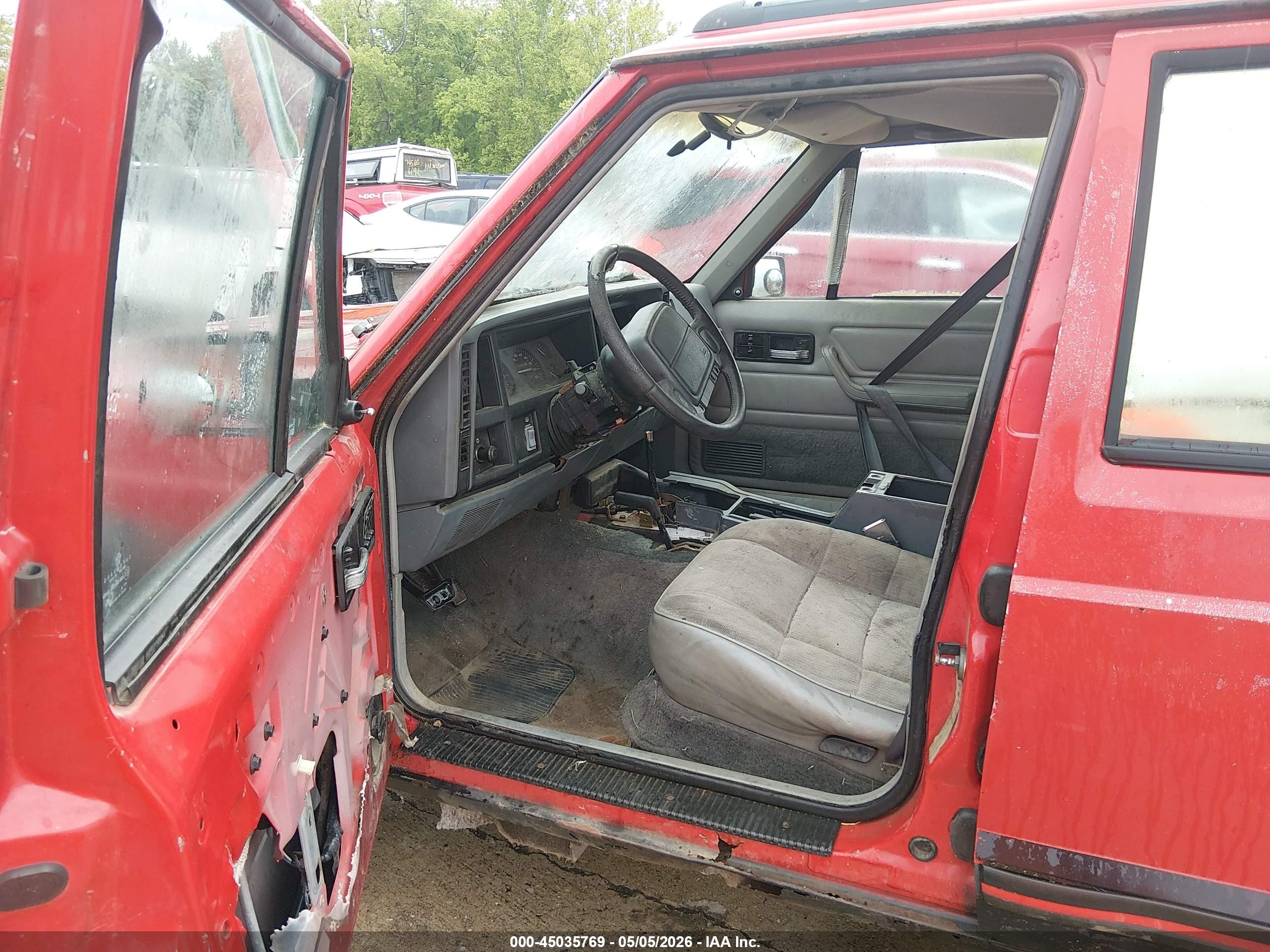 JEEP CHEROKEE image 5