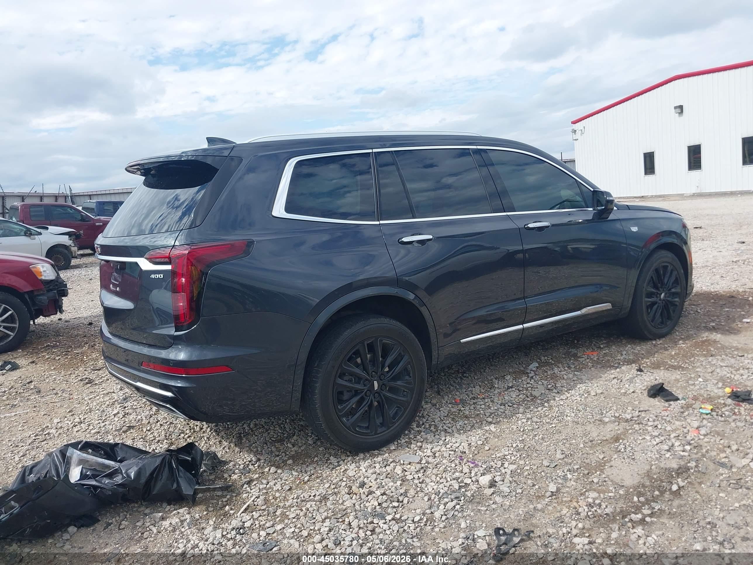 CADILLAC XT6 image 4