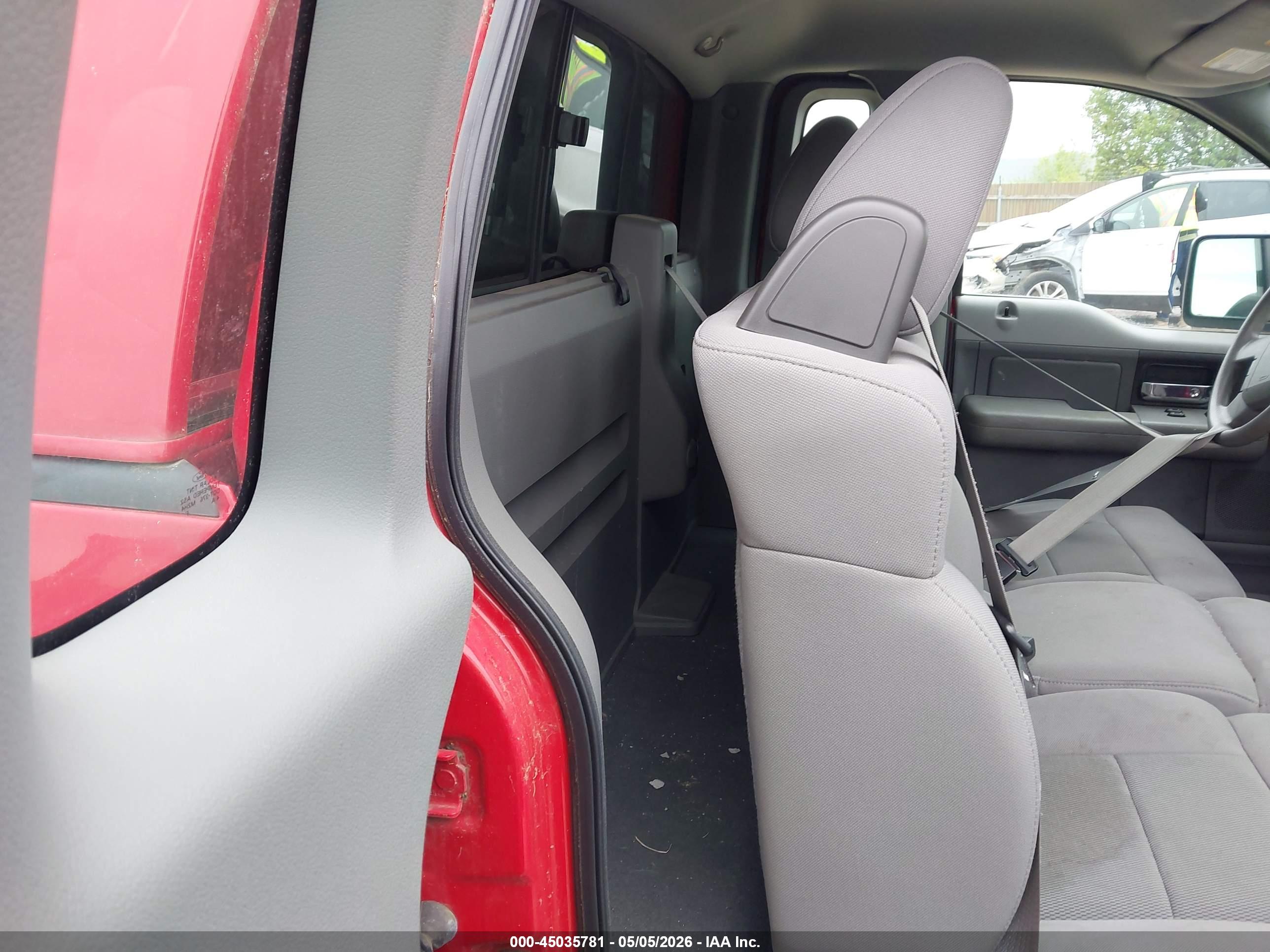 FORD F-150 image 8