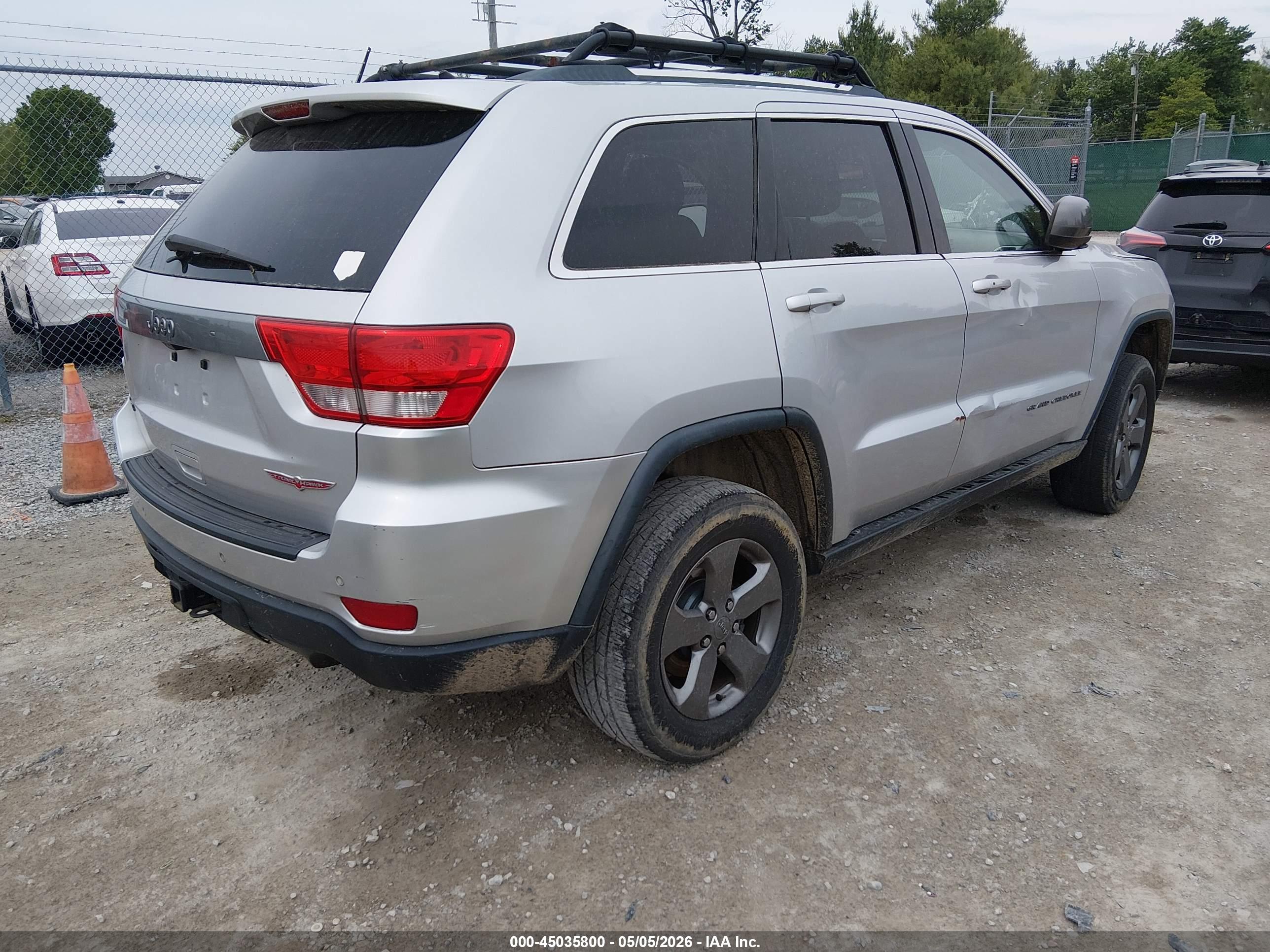 JEEP GRAND image 4