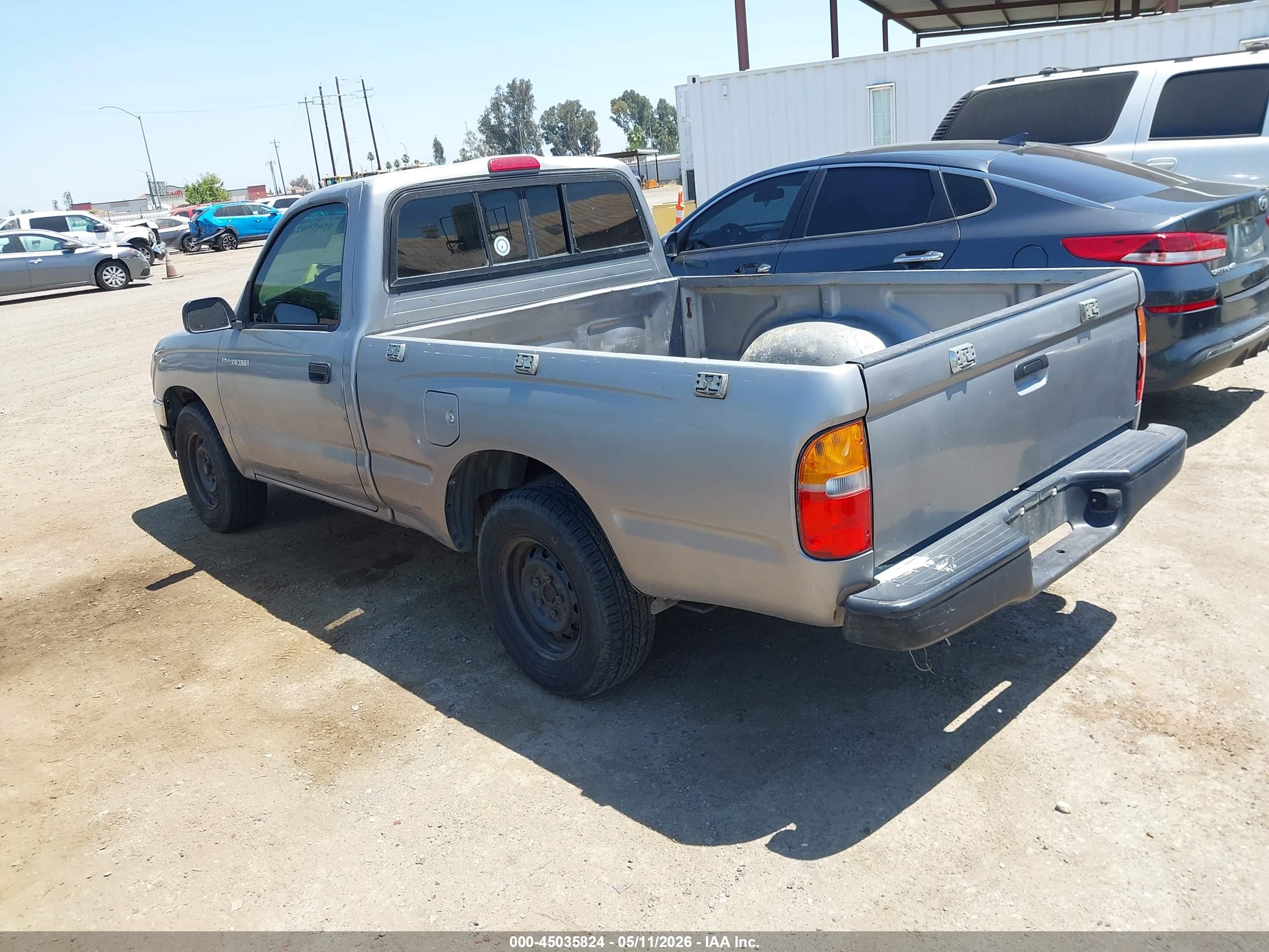 TOYOTA TACOMA image 3