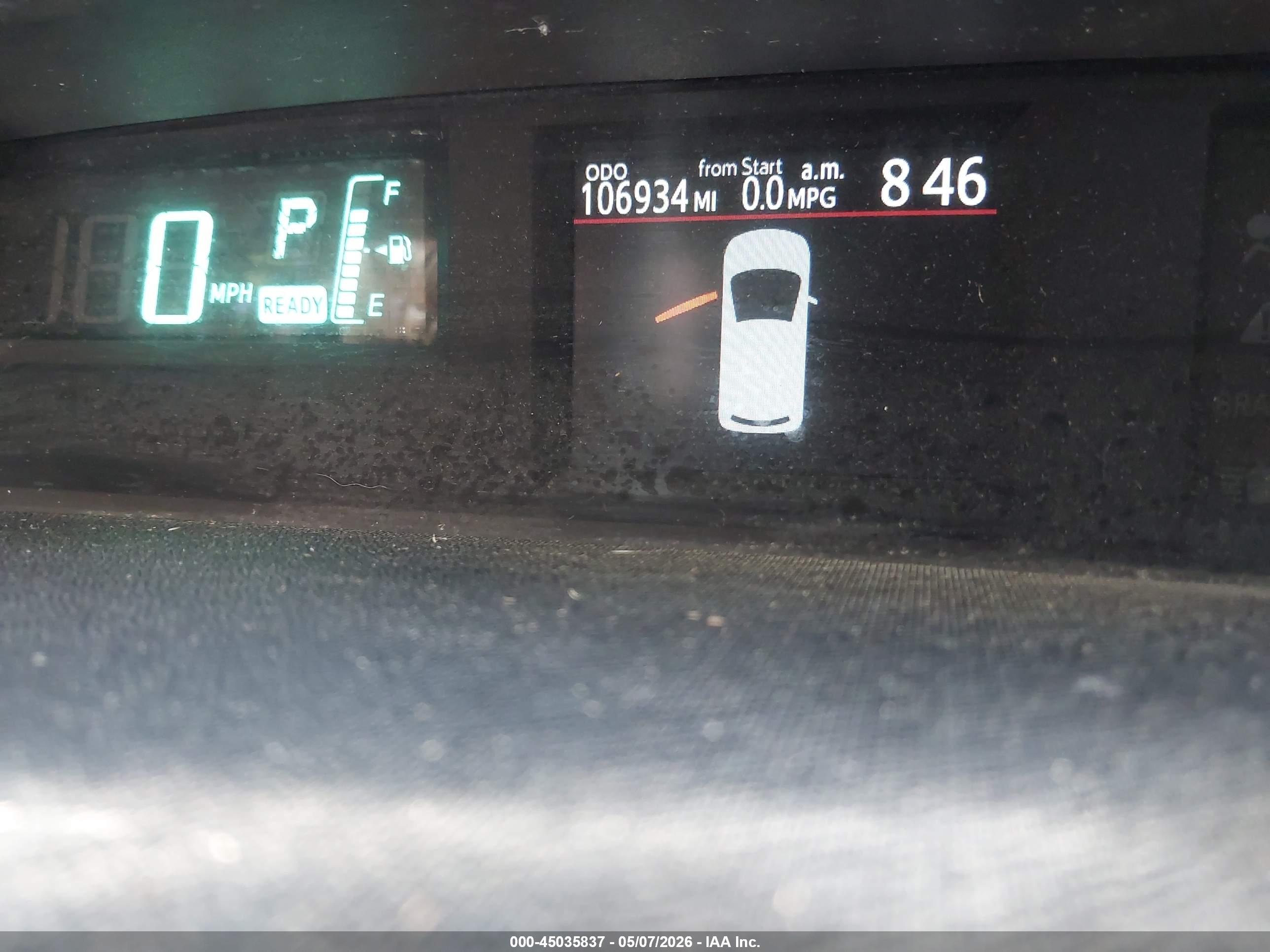 TOYOTA PRIUS image 7